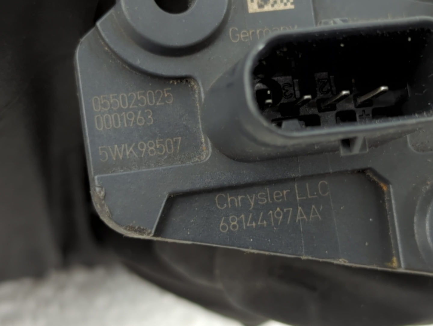 2005-2019 Nissan Armada Mass Air Flow Meter Maf - Oemusedautoparts1.com