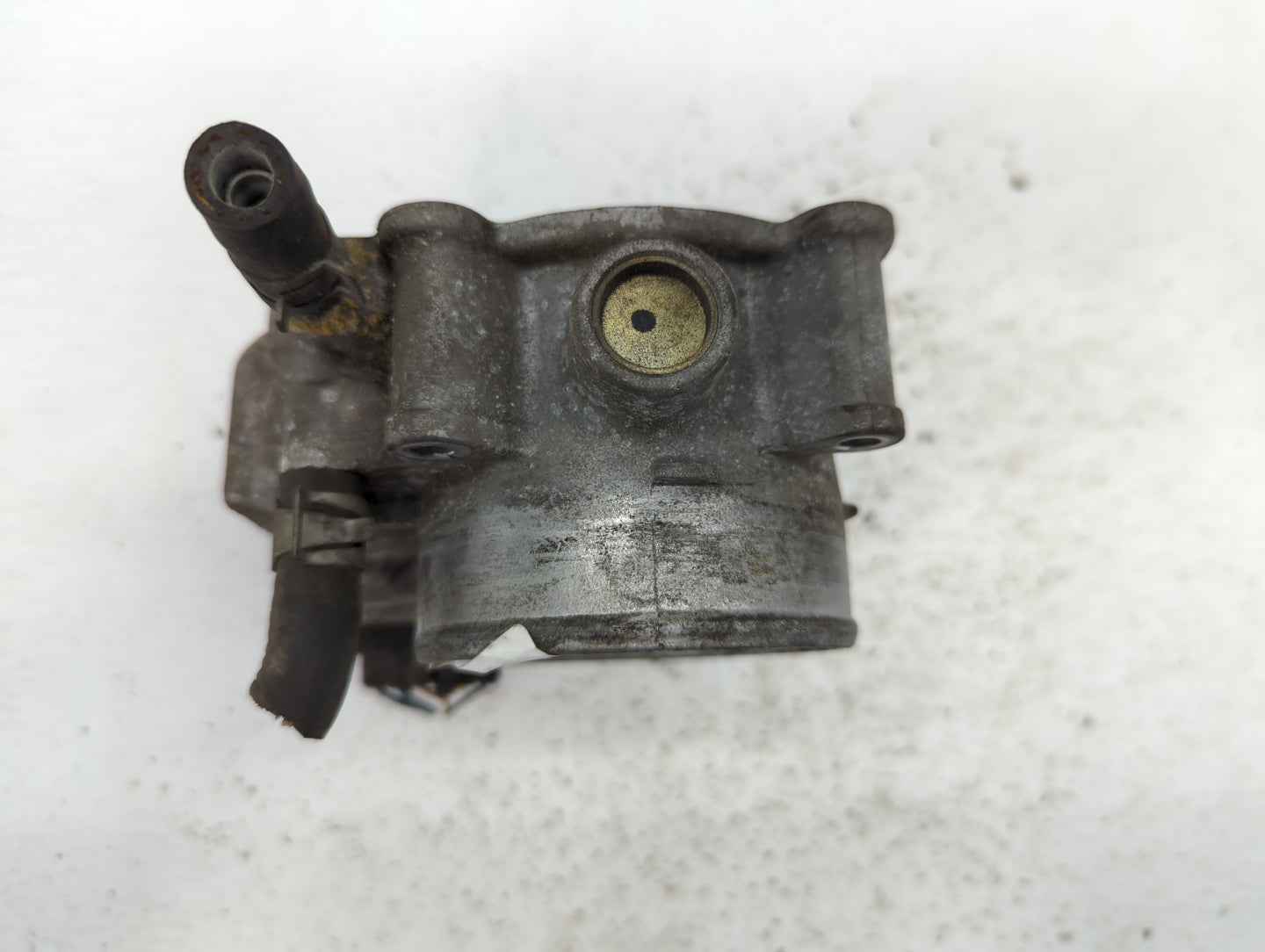 2005-2012 Nissan Armada Throttle Body P/N:16119 7S000 B 16119 7S000 Fits OEM Used Auto Parts - Oemusedautoparts1.com