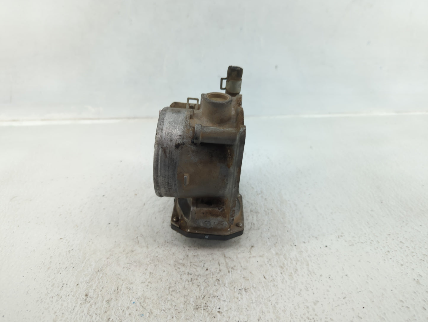 2005-2012 Nissan Armada Throttle Body P/N:16119 7S000 Fits Fits 2004 2005 2006 2007 2008 2009 2010 2011 2012 2013 2014 OEM U