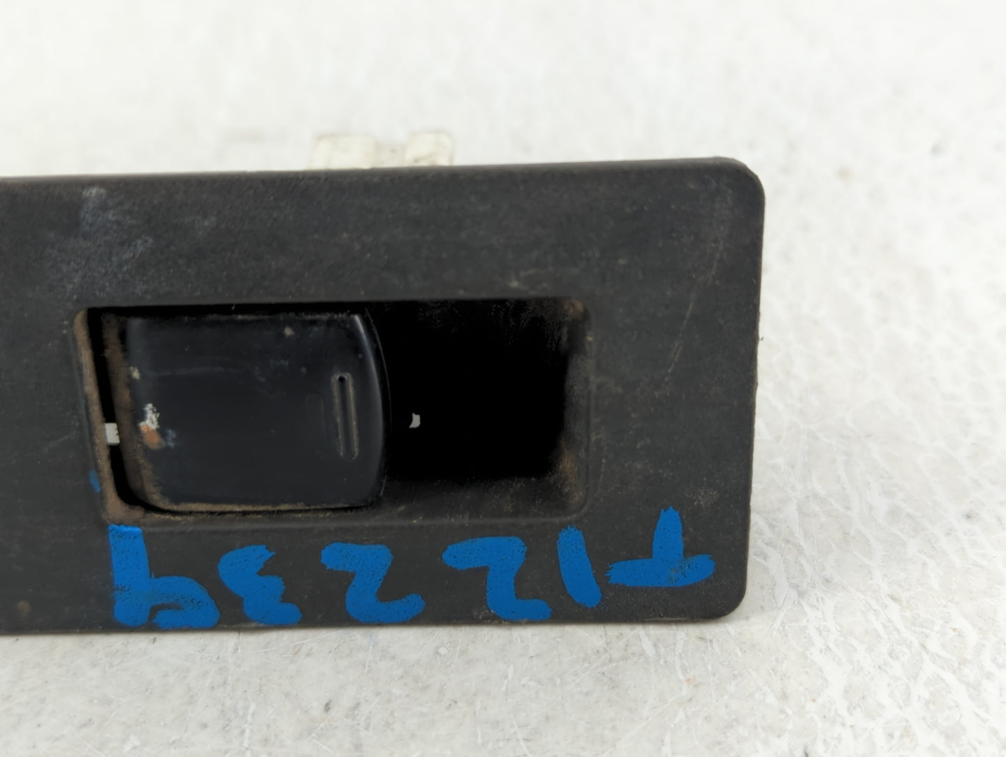 2005-2007 Nissan Armada Master Power Window Switch Replacement Driver Side Left Fits OEM Used Auto Parts - Oemusedautoparts1