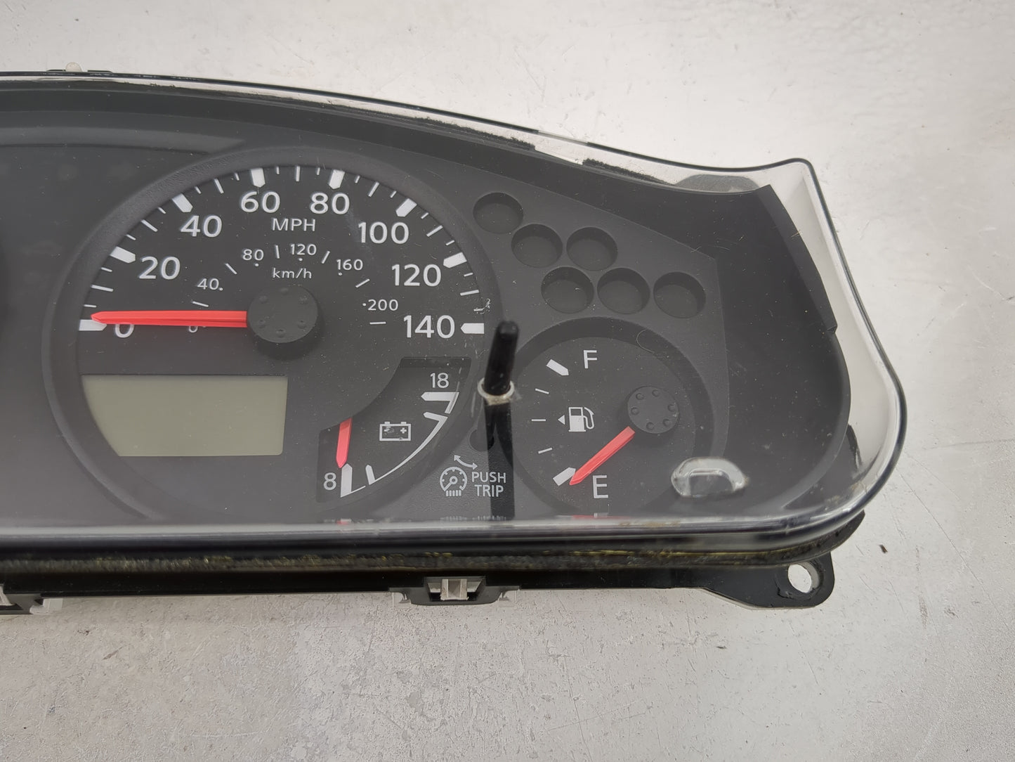 2006 Nissan Frontier Instrument Cluster Speedometer Gauges P/N:1025064 VP6NEF-10849, SQAAF004243 Miles: Fits OEM Used Auto P
