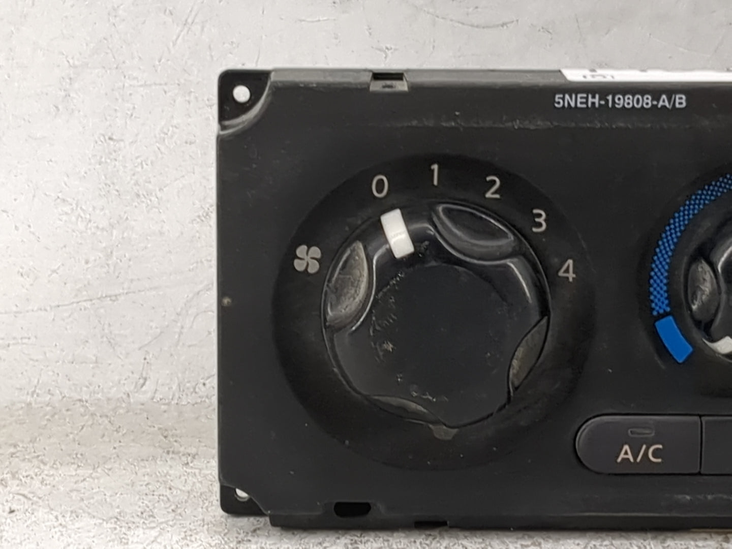 2005-2008 Nissan Frontier Climate Control Module Temperature AC/Heater Replacement P/N:5NEH-19808-A/B 225875 Fits OEM Used A