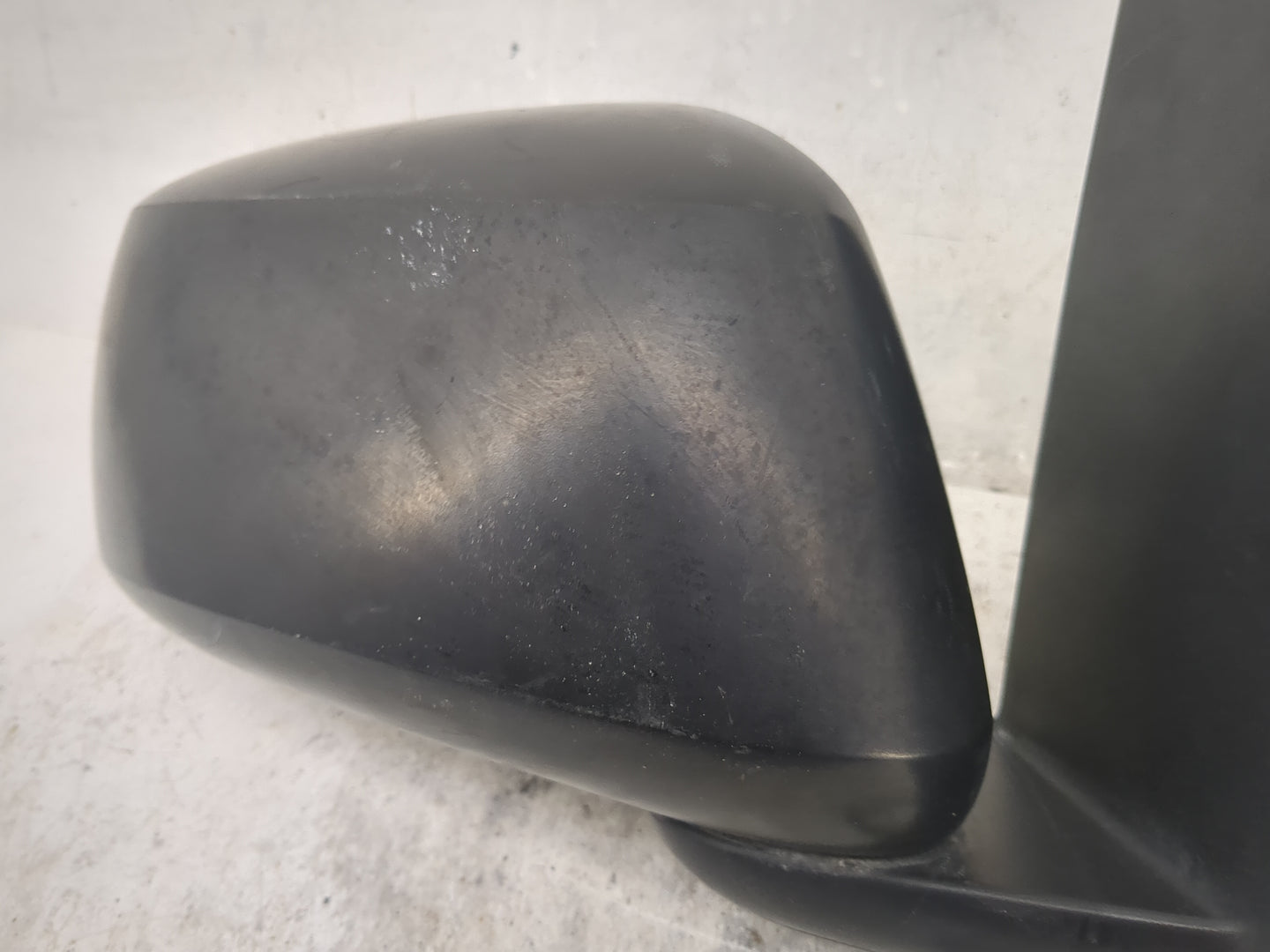 2005-2021 Nissan Frontier Passenger Side View Mirror - Right Door Mirror OEM Used - Oemusedautoparts1.com