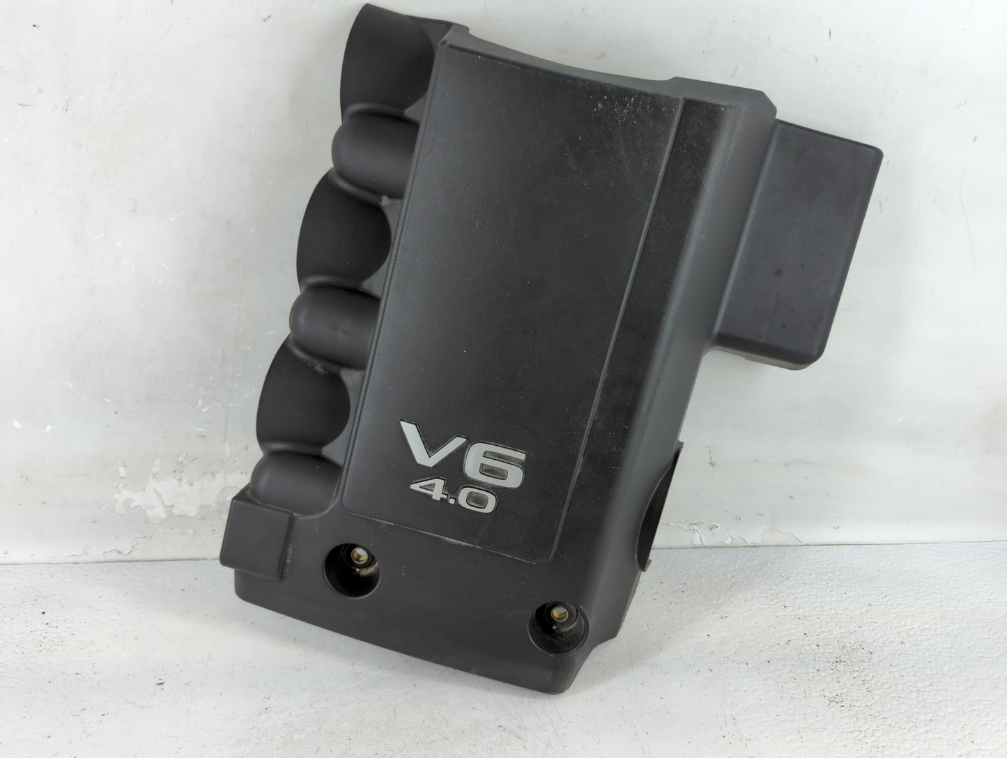 2006 Nissan Frontier Engine Cover - Oemusedautoparts1.com