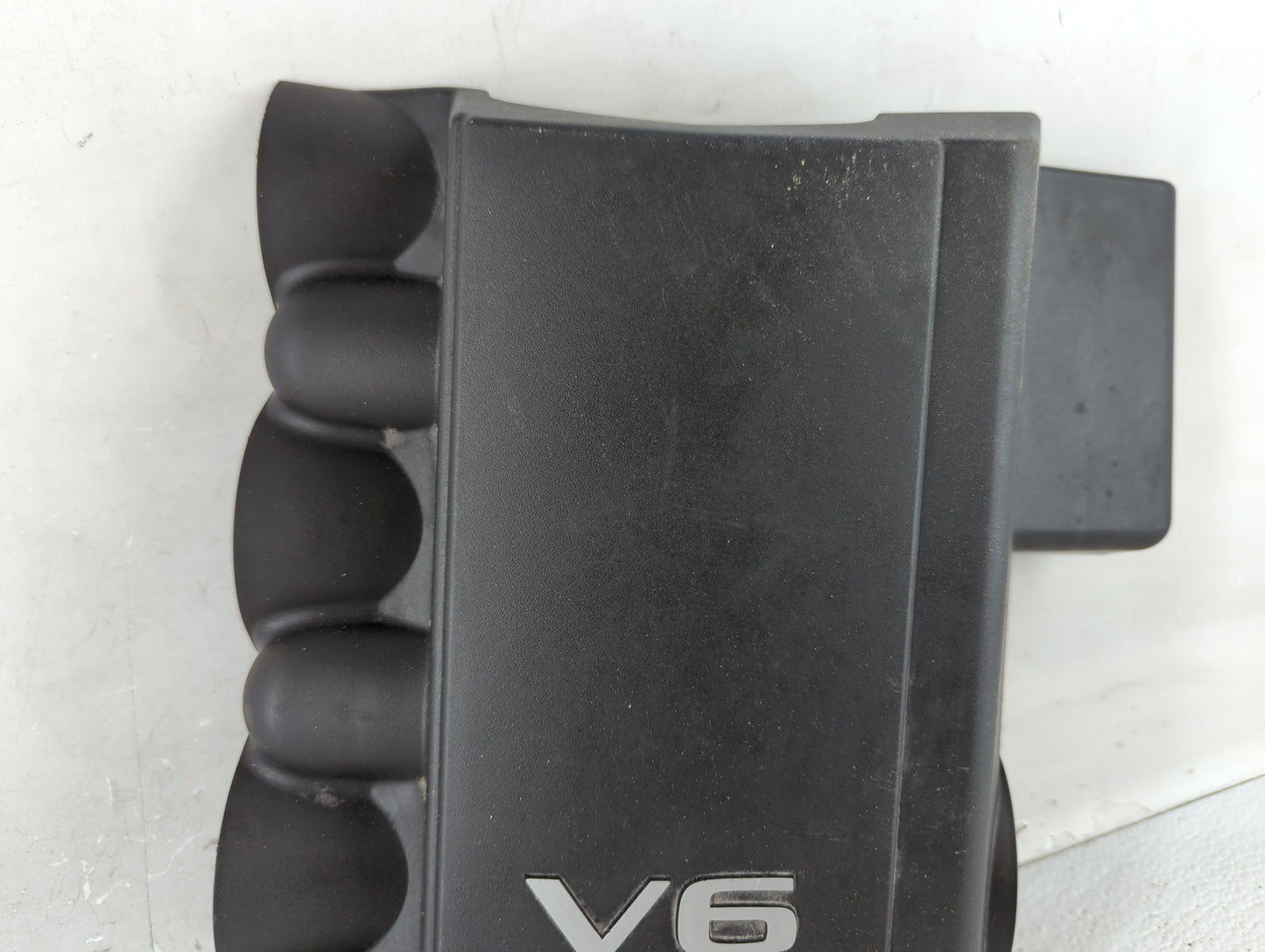 2006 Nissan Frontier Engine Cover - Oemusedautoparts1.com