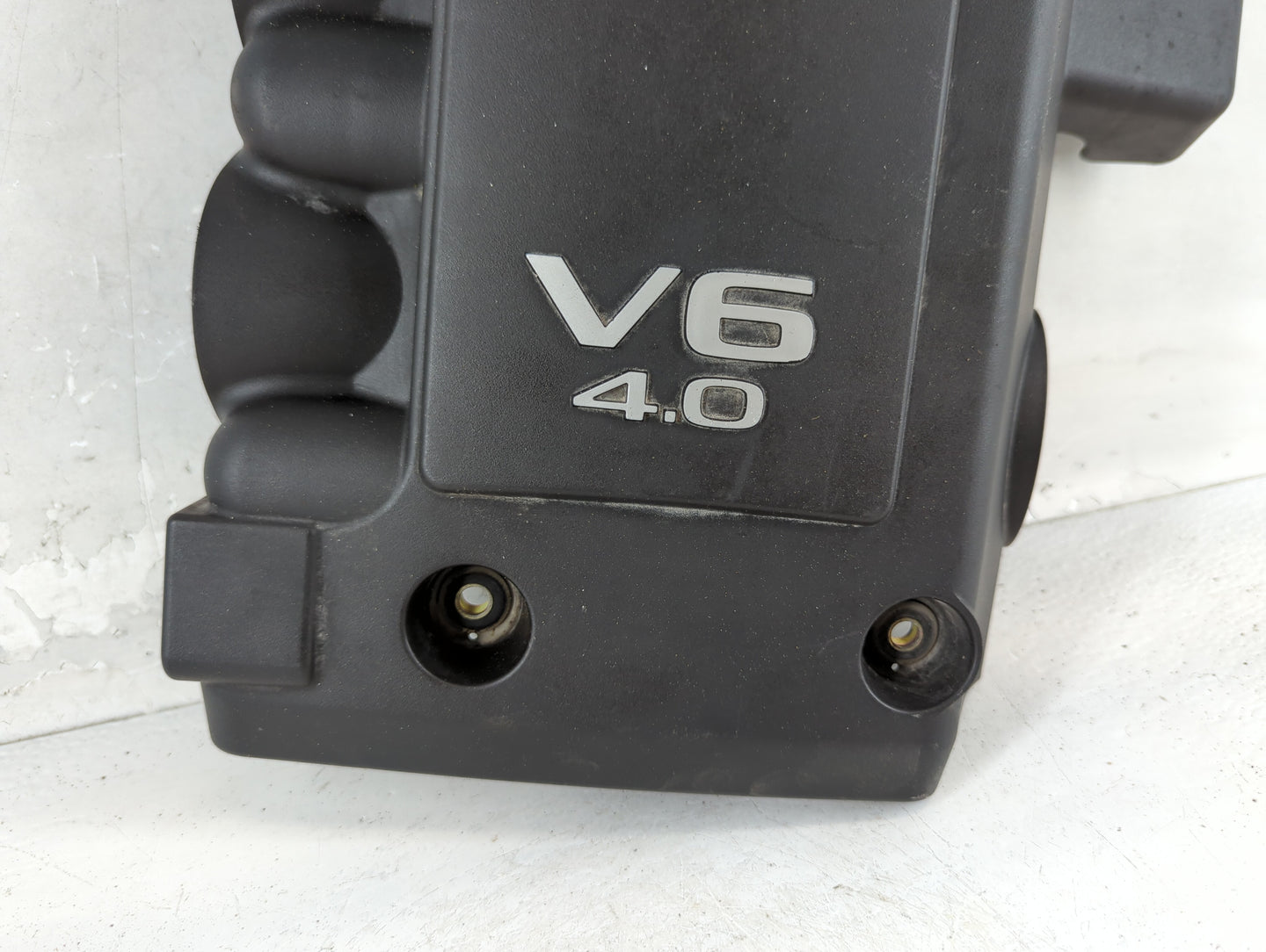 2006 Nissan Frontier Engine Cover - Oemusedautoparts1.com