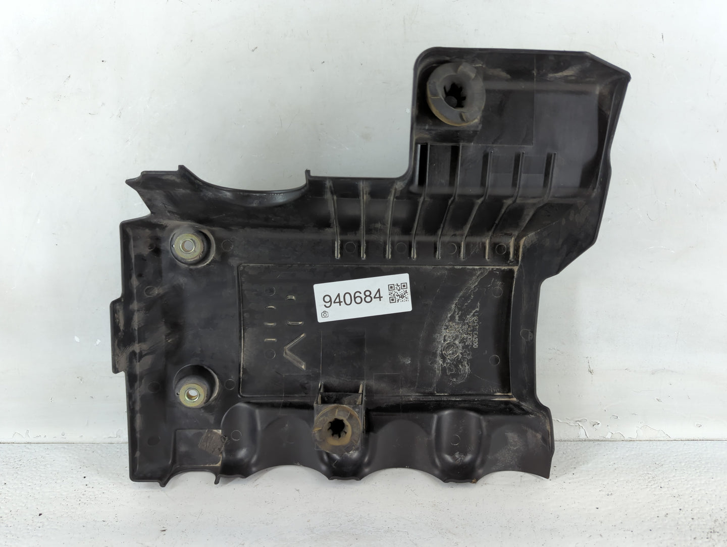 2006 Nissan Frontier Engine Cover - Oemusedautoparts1.com