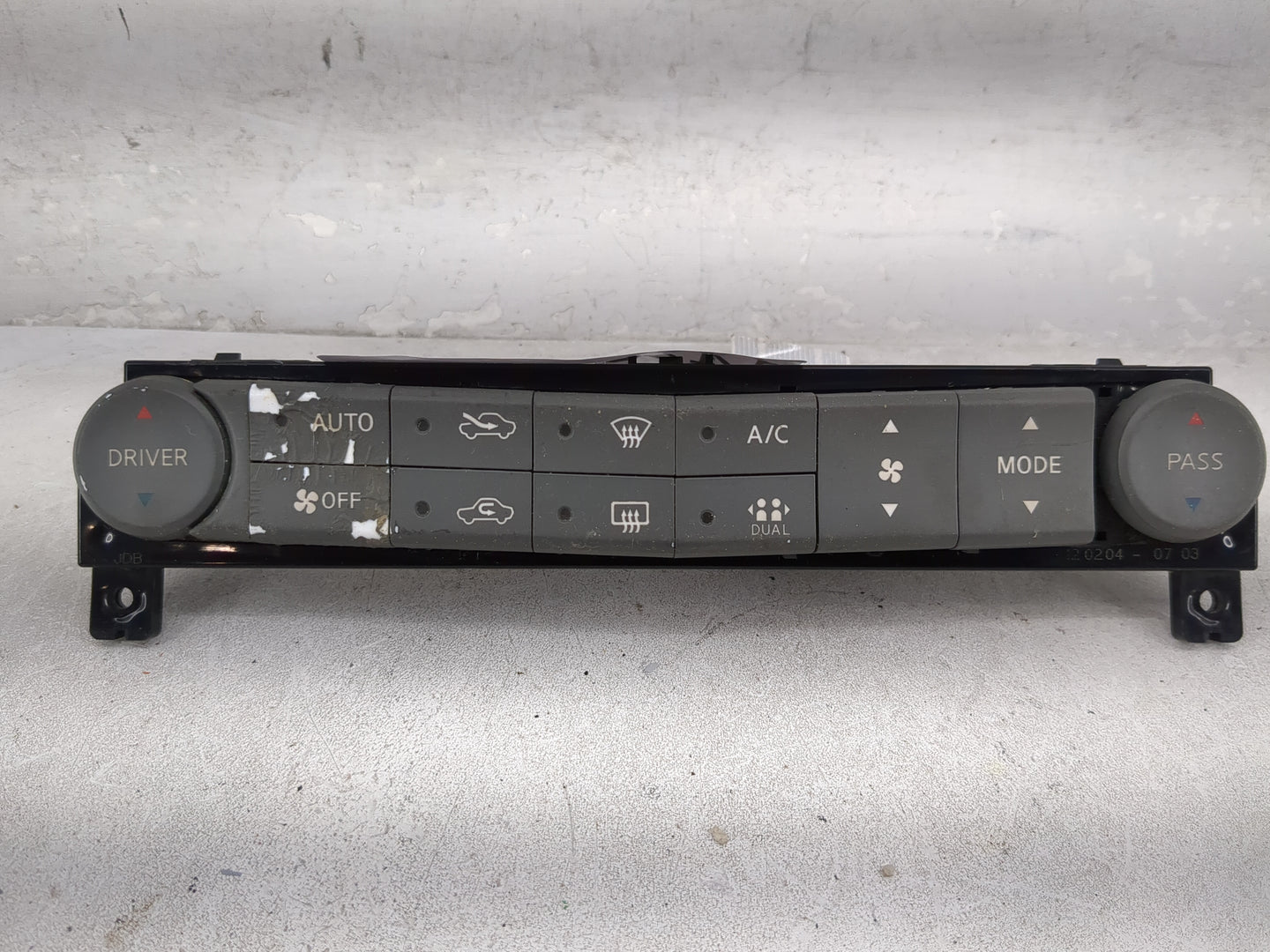 2004-2006 Nissan Maxima Climate Control Module Temperature AC/Heater Replacement Fits Fits 2004 2005 2006 OEM Used Auto Part