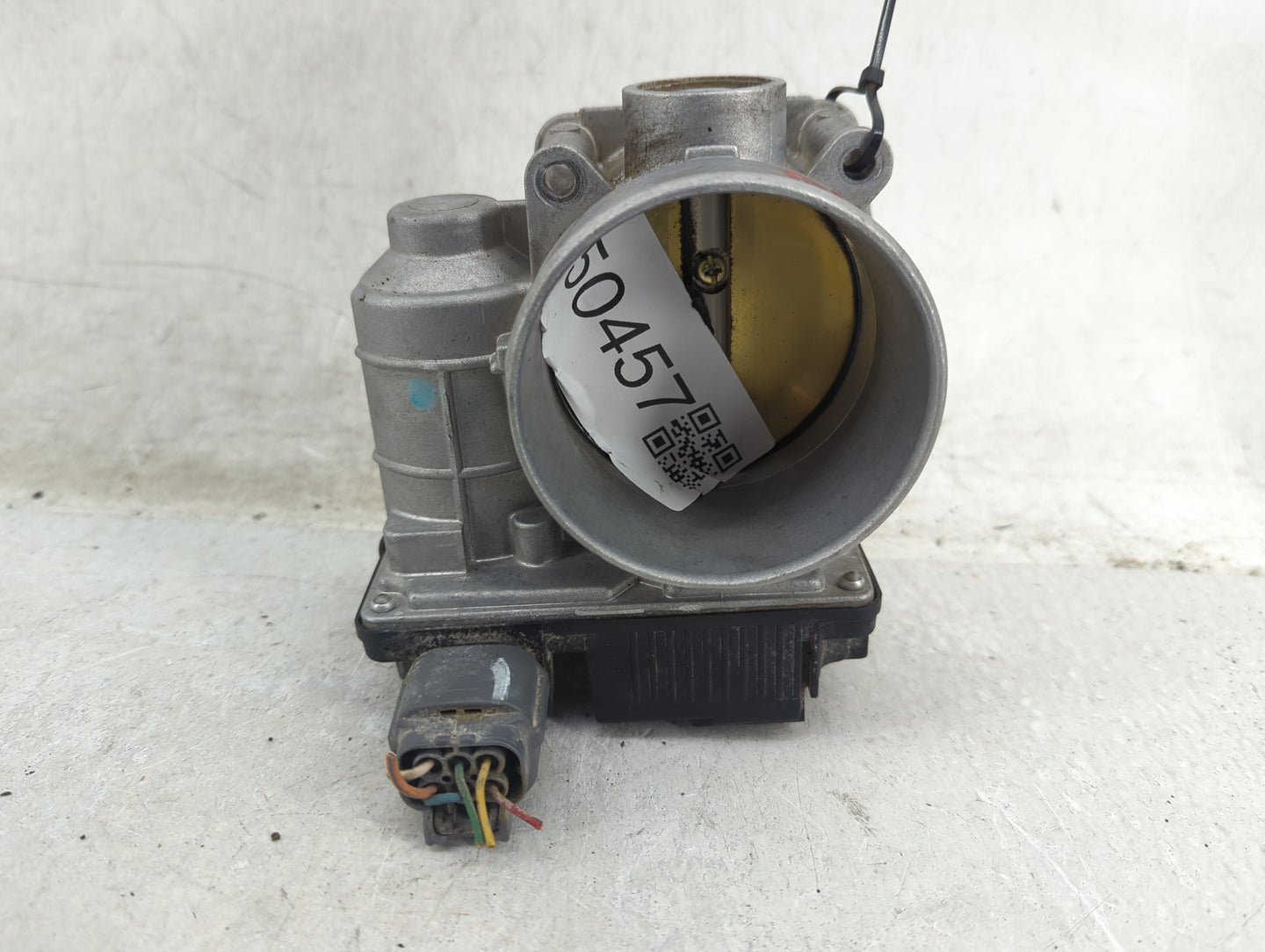 2002-2006 Nissan Maxima Throttle Body P/N:576-01 Fits Fits 2002 2003 2004 2005 2006 OEM Used Auto Parts - Oemusedautoparts1.