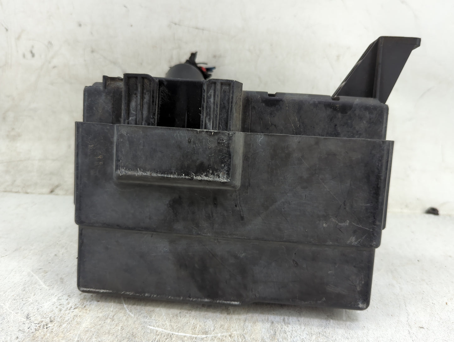 2004-2006 Nissan Maxima Fusebox Fuse Box Panel Relay Module P/N:7154-7082-30 284B0 7Y000 Fits Fits 2004 2005 2006 OEM Used A