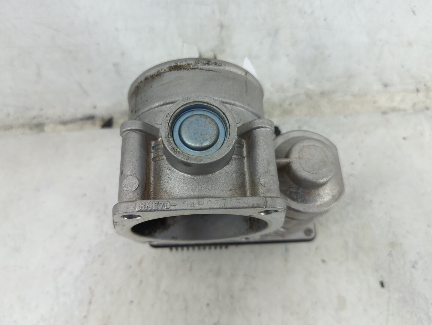 2002-2006 Nissan Maxima Throttle Body P/N:SERA576-01 Fits Fits 2002 2003 2004 2005 2006 OEM Used Auto Parts - Oemusedautopar