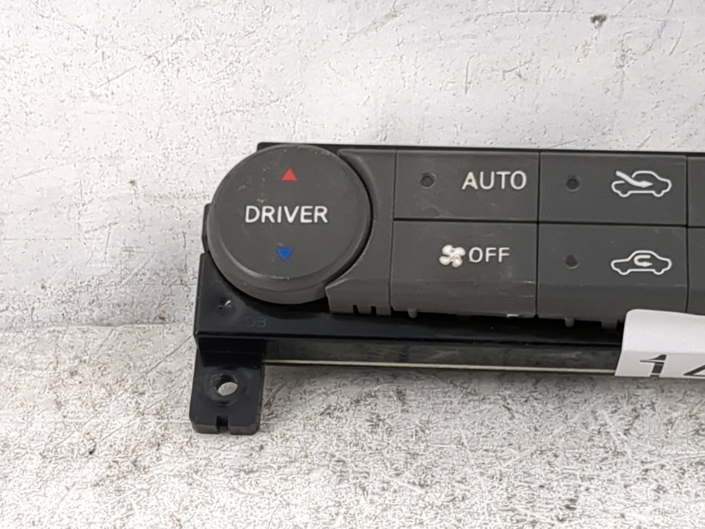 2004-2006 Nissan Maxima Climate Control Module Temperature AC/Heater Replacement P/N:27500 7Y010 Fits Fits 2004 2005 2006 OE