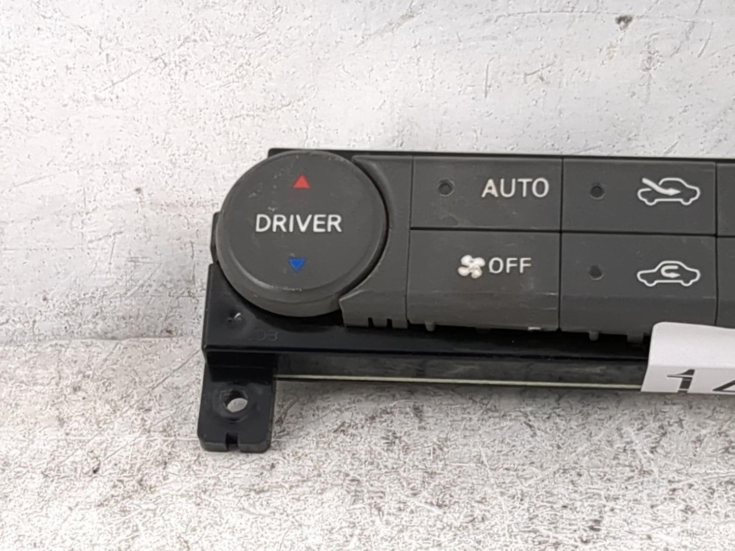 2004-2006 Nissan Maxima Climate Control Module Temperature AC/Heater Replacement P/N:27500 7Y010 Fits Fits 2004 2005 2006 OE