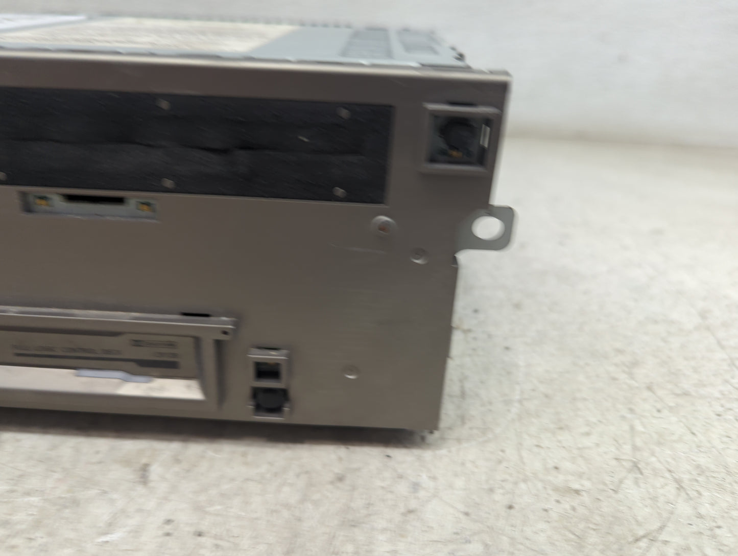 2006 Nissan Maxima Radio AM FM Cd Player Receiver Replacement P/N:PN-2531D 28188 ZK30F Fits OEM Used Auto Parts - Oemusedaut