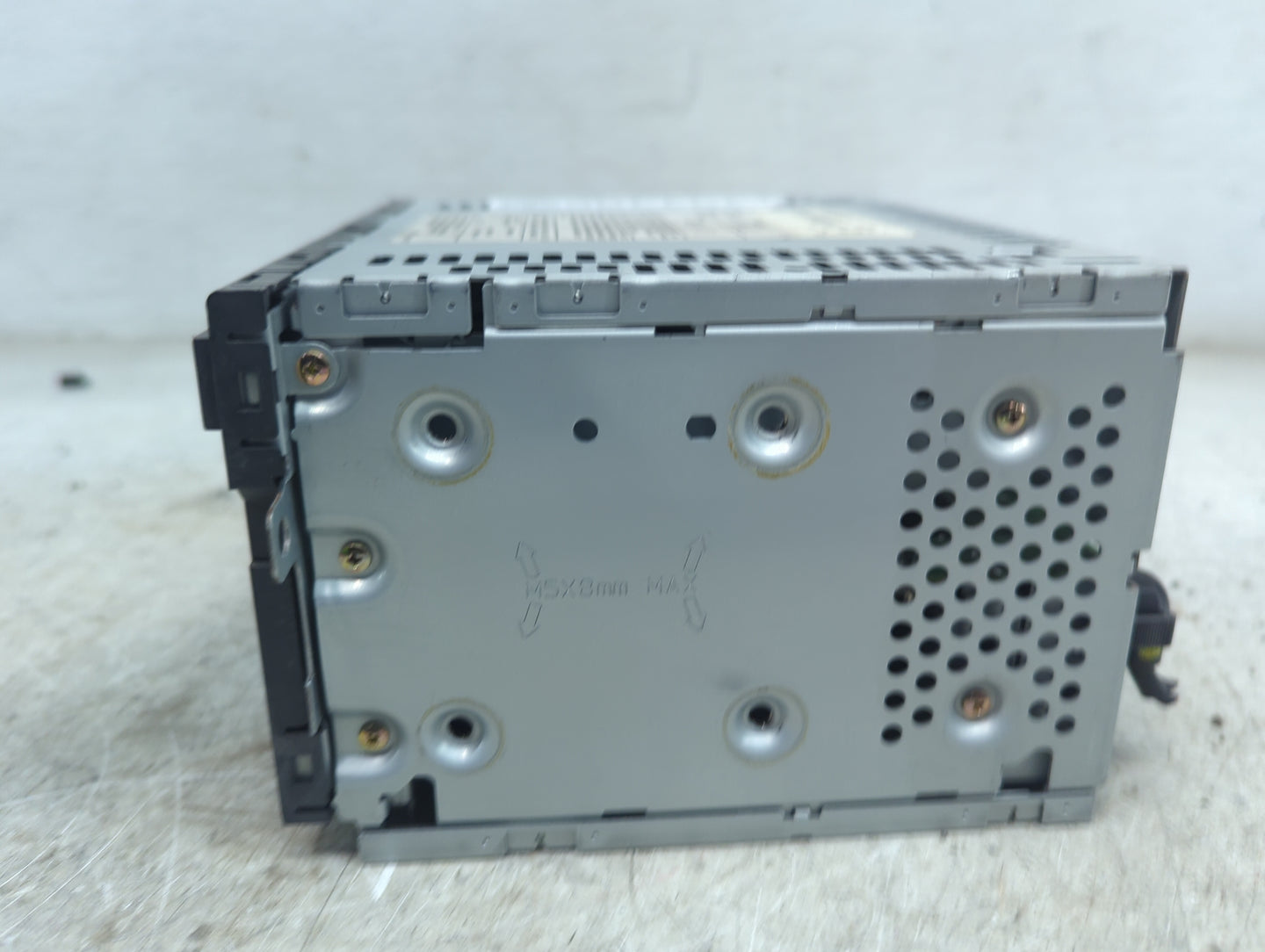 2006 Nissan Maxima Radio AM FM Cd Player Receiver Replacement P/N:PN-2531D 28188 ZK30F Fits OEM Used Auto Parts - Oemusedaut