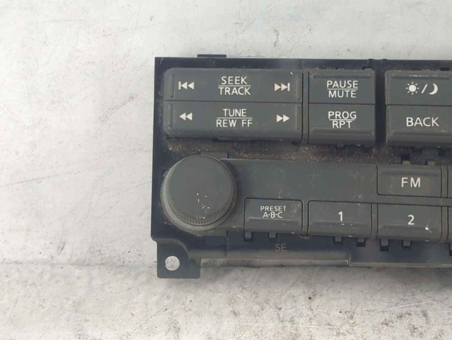 2006 Nissan Maxima Radio AM FM Cd Player Receiver Replacement P/N:28395 ZK00D Fits OEM Used Auto Parts - Oemusedautoparts1.c