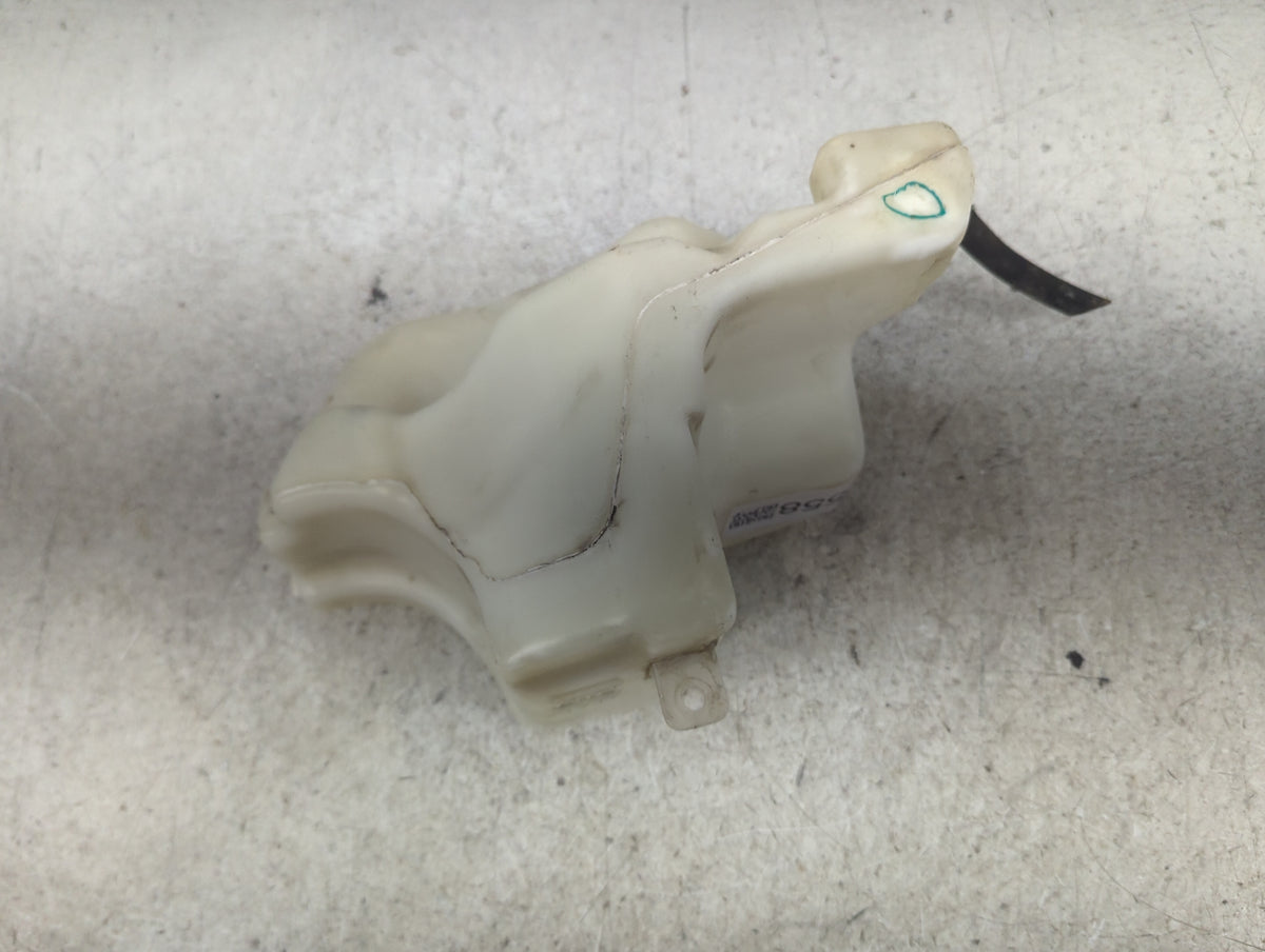 2004-2008 Nissan Maxima Radiator Coolant Overflow Expansion Tank Bottle 1499558 - Oemusedautoparts1.com