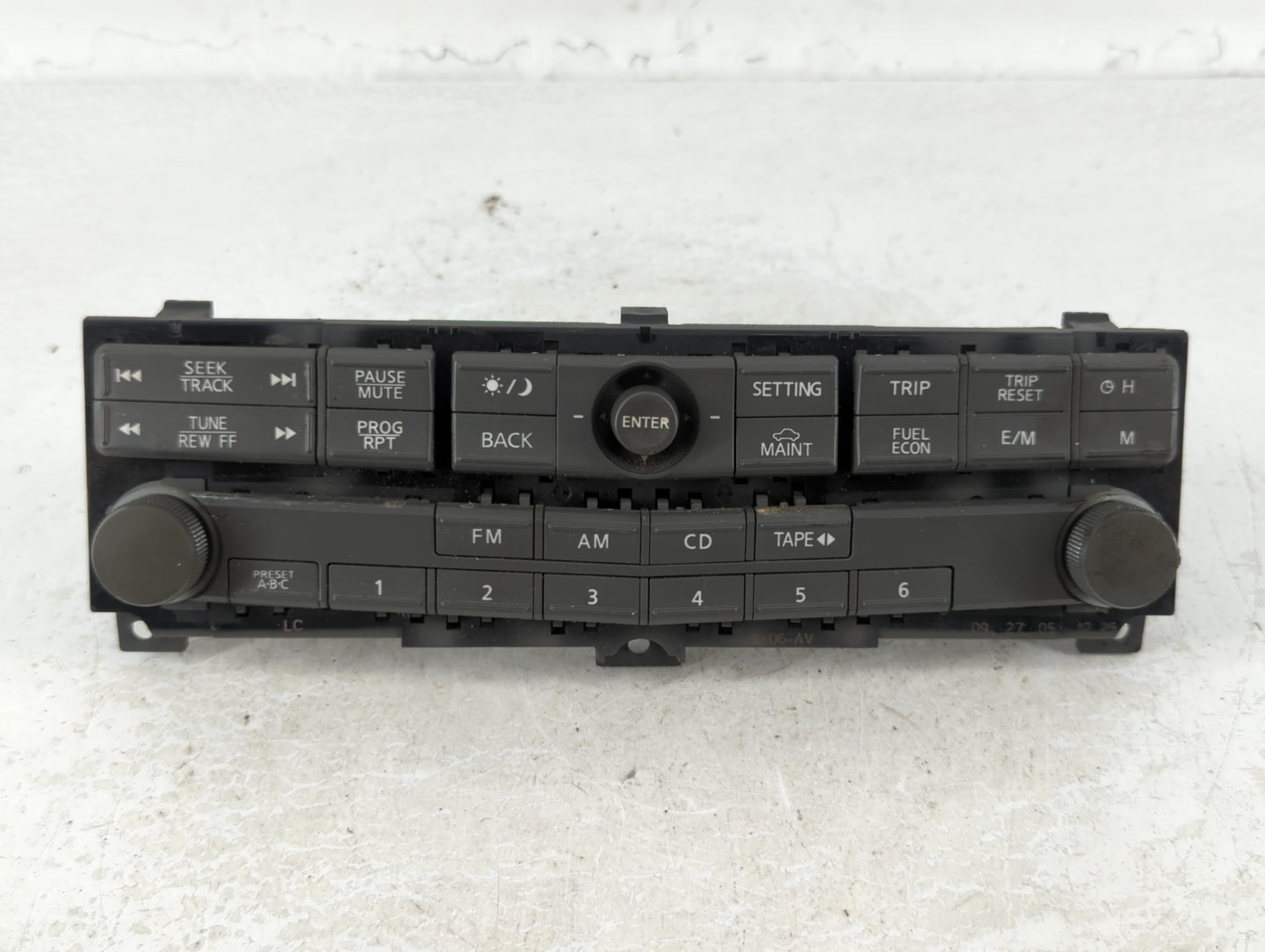 2006-2006 Nissan Maxima Radio Control Panel - Oemusedautoparts1.com