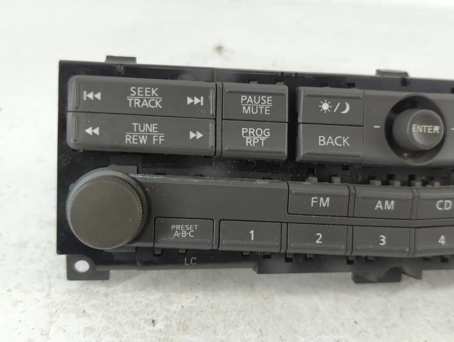 2006-2006 Nissan Maxima Radio Control Panel - Oemusedautoparts1.com