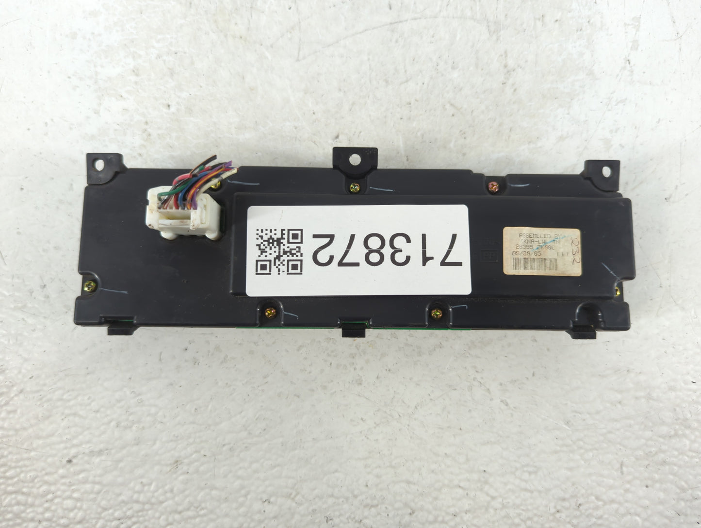2006-2006 Nissan Maxima Radio Control Panel - Oemusedautoparts1.com