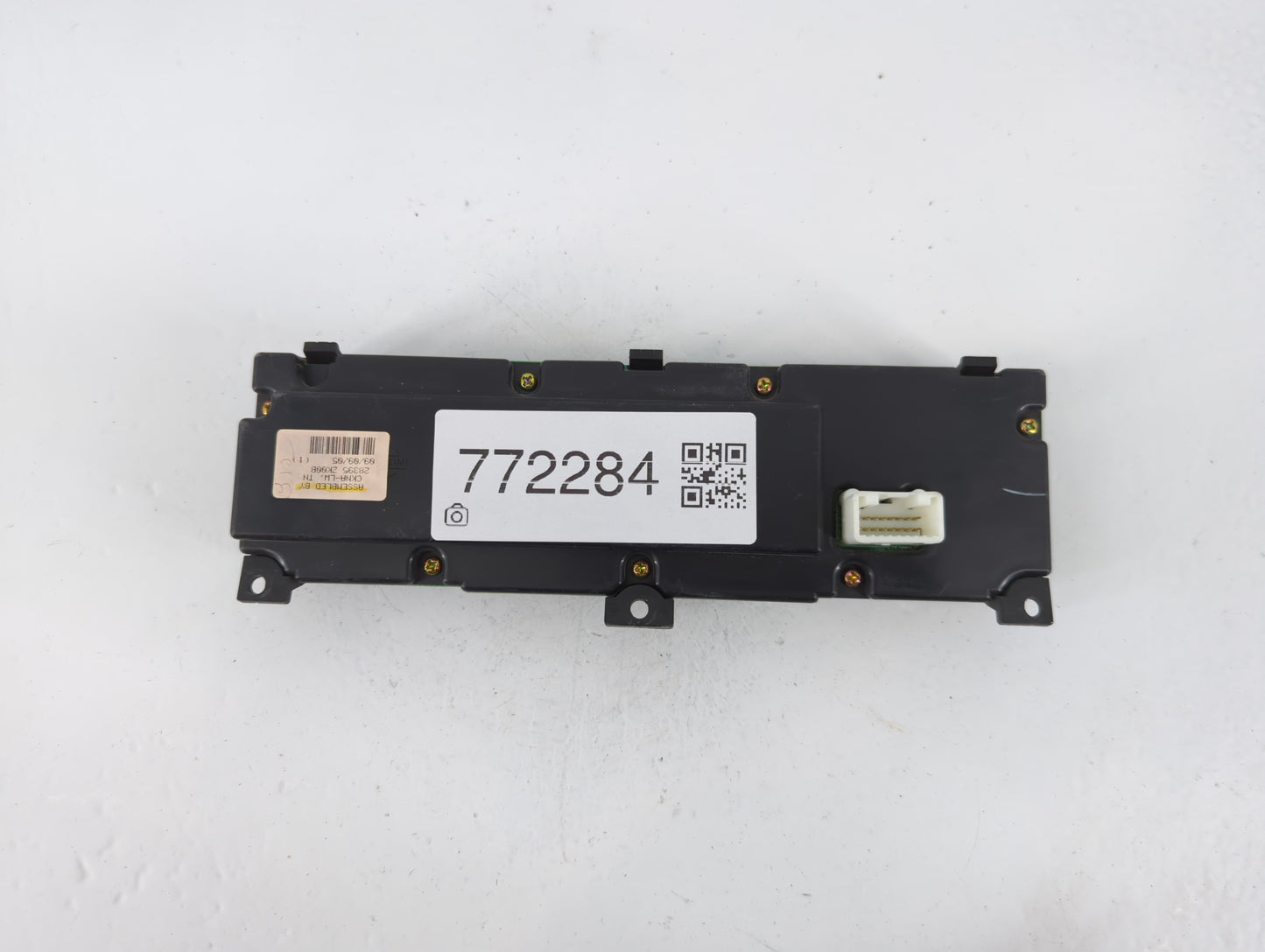 2006 Nissan Maxima Radio AM FM Cd Player Receiver Replacement P/N:28395 ZK00B Fits OEM Used Auto Parts - Oemusedautoparts1.c