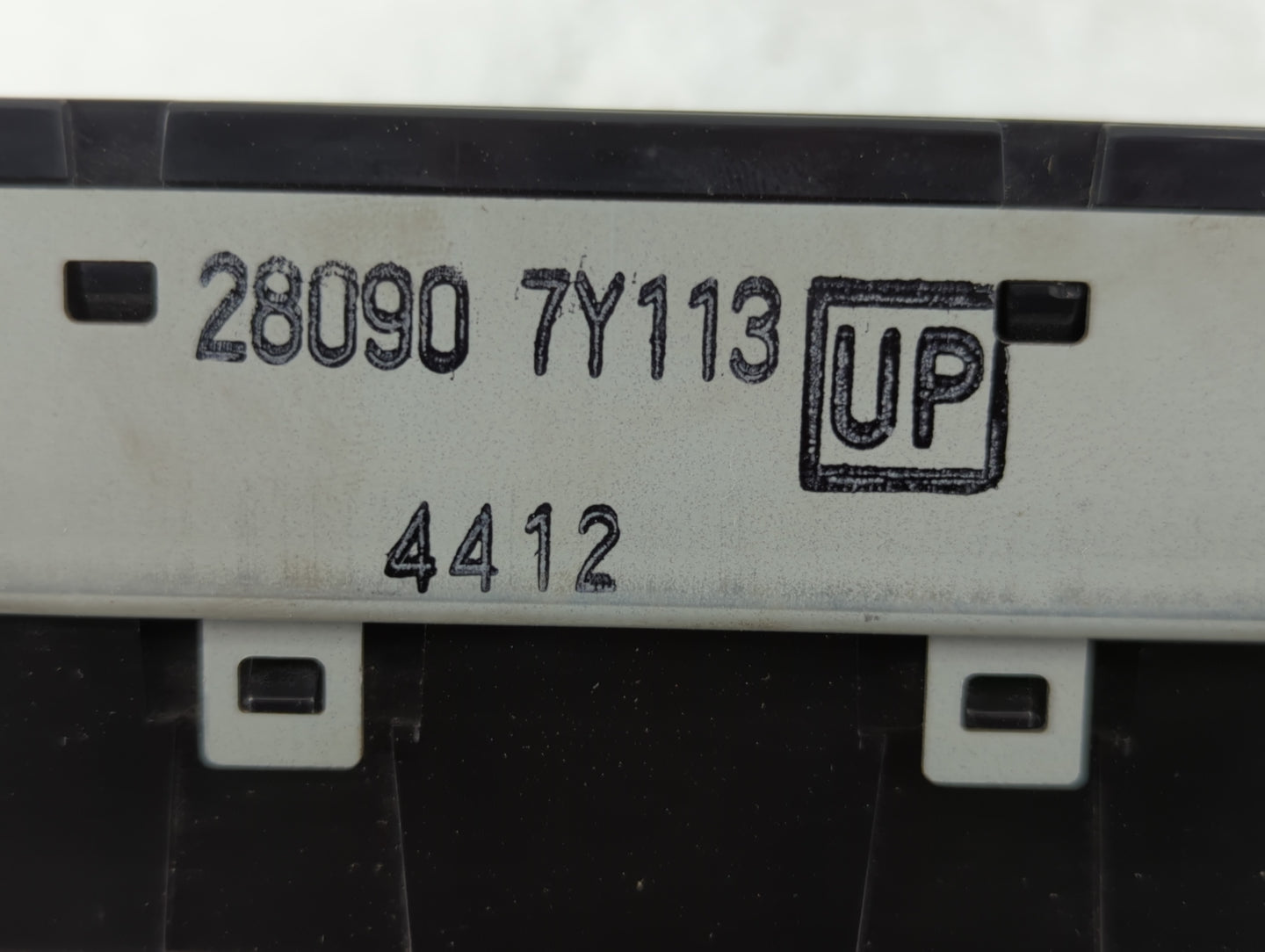 2006-2006 Nissan Maxima Information Display Screen - Oemusedautoparts1.com