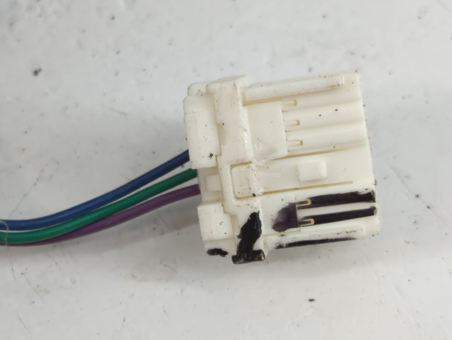 2004-2008 Nissan Maxima Passenger Right Side View Manual Door Mirror Grey - Oemusedautoparts1.com