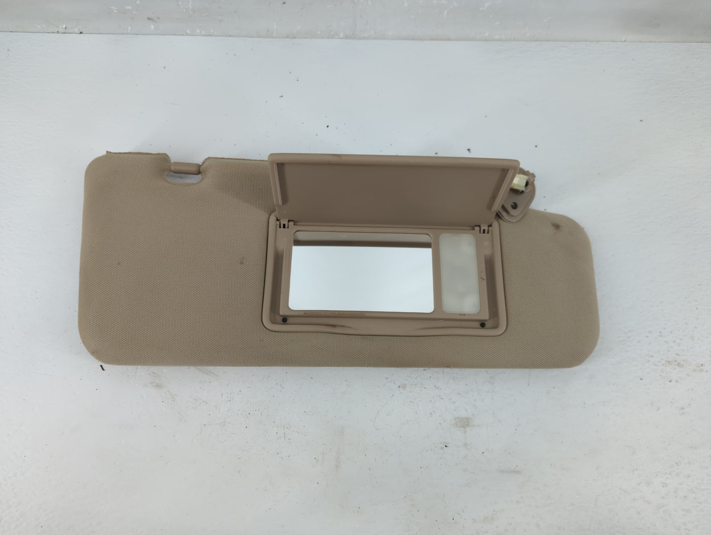 2006-2007 Nissan Murano Sun Visor Shade Replacement Passenger Right Mirror Fits Fits 2006 2007 OEM Used Auto Parts - Oemused
