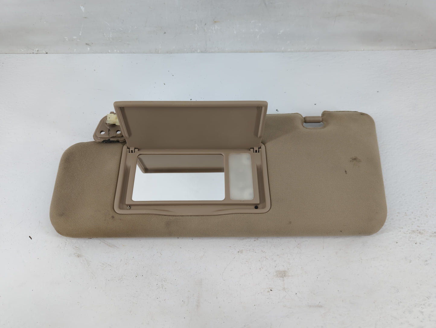 2006-2007 Nissan Murano Sun Visor Shade Replacement Driver Left Mirror Fits Fits 2006 2007 OEM Used Auto Parts - Oemusedauto