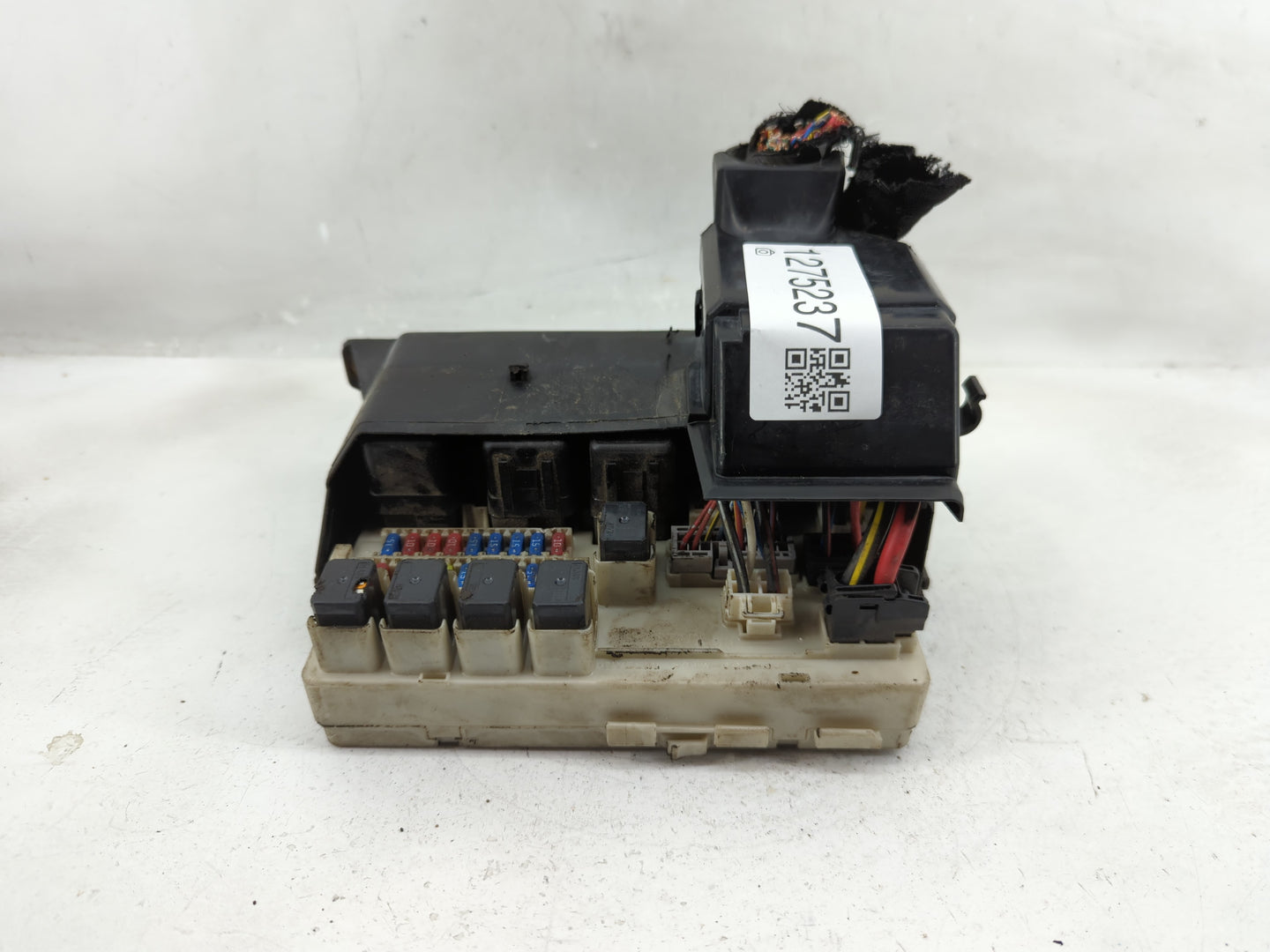 2003-2007 Nissan Murano Fusebox Fuse Box Panel Relay Module Fits Fits 2003 2004 2005 2006 2007 OEM Used Auto Parts - Oemused