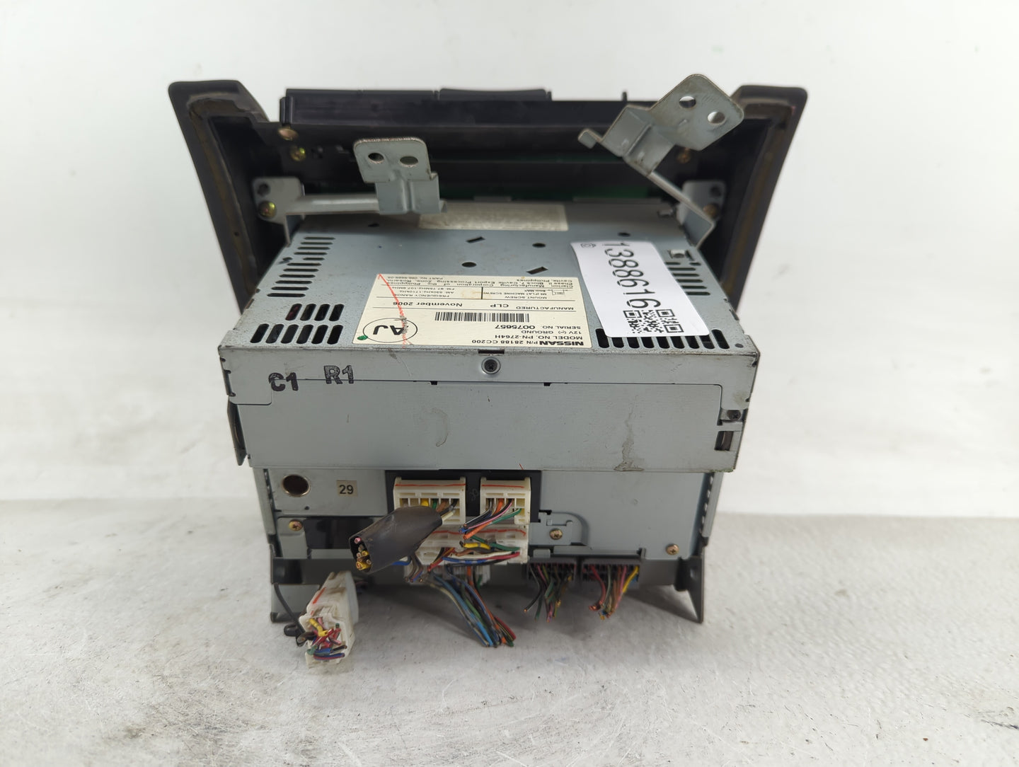 2006-2007 Nissan Murano Radio AM FM Cd Player Receiver Replacement P/N:28188 CC200 Fits Fits 2006 2007 OEM Used Auto Parts -