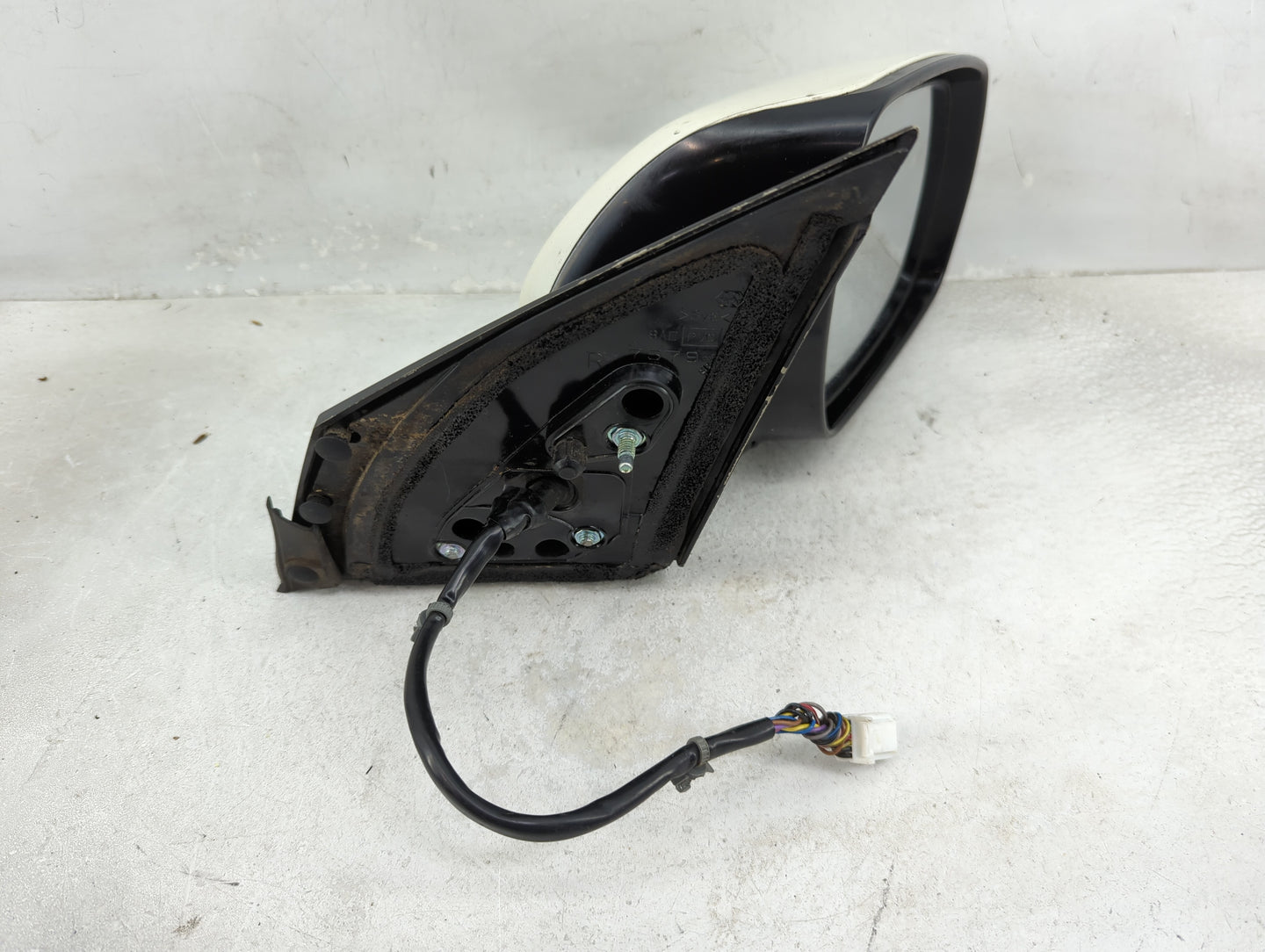 2005-2007 Nissan Murano Passenger Side View Mirror - Right Door Mirror OEM Used - Oemusedautoparts1.com