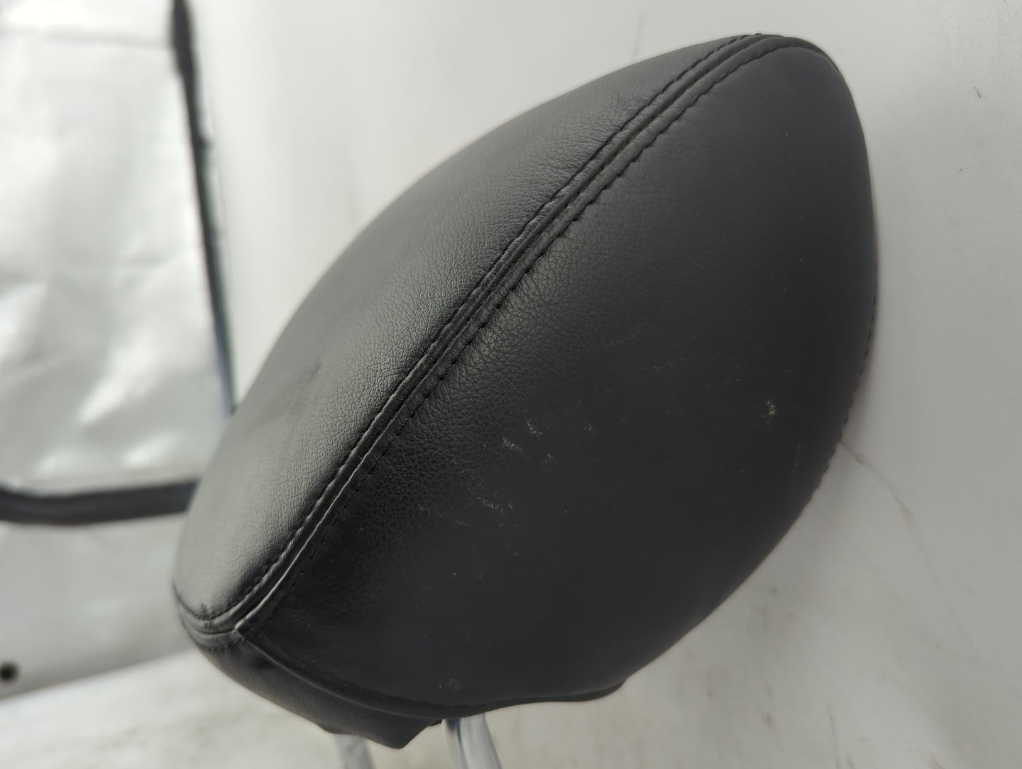 2006 Nissan Murano Headrest Head Rest Front Driver Seat Black - Oemusedautoparts1.com