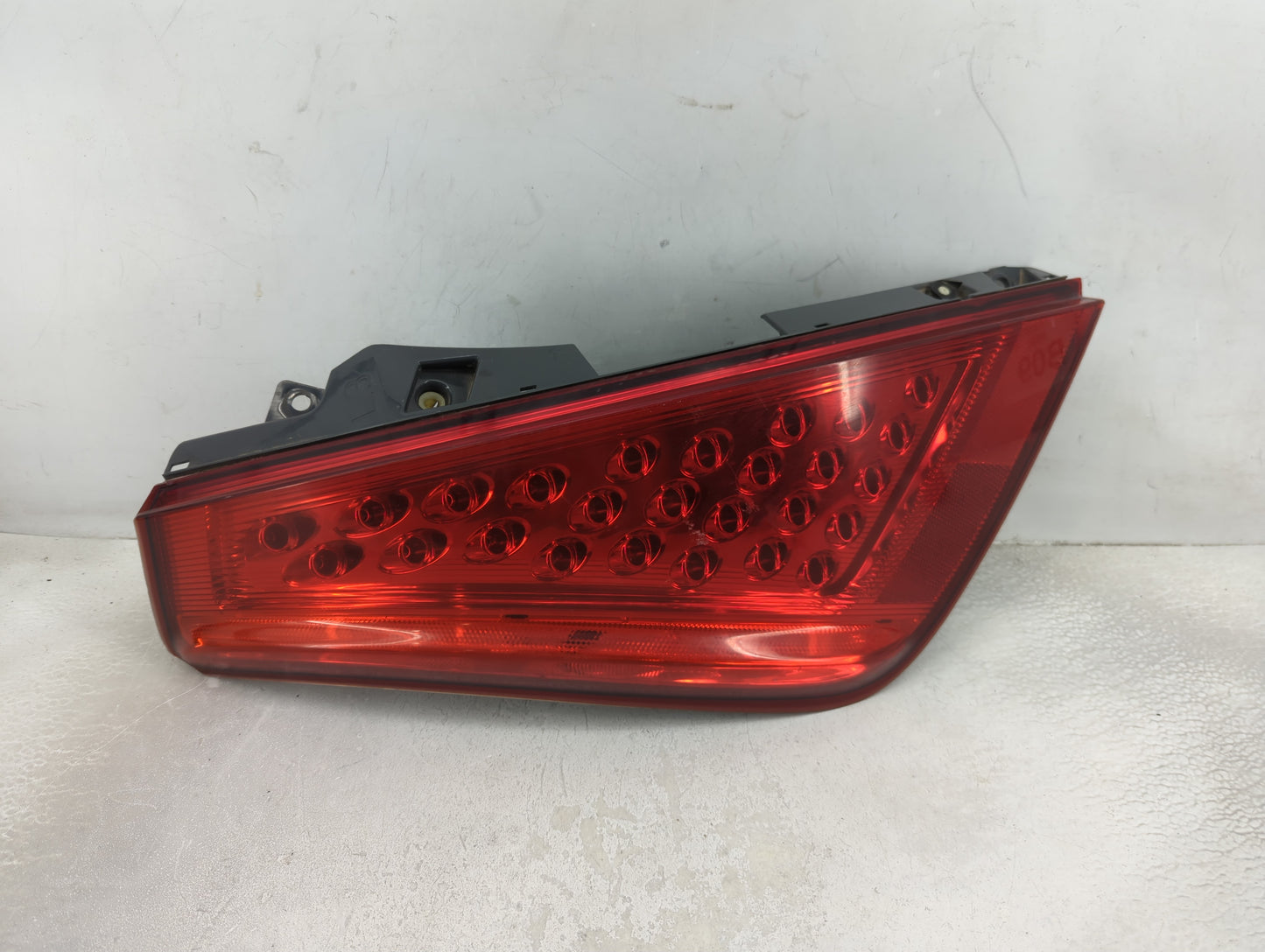 2006-2007 Nissan Murano Tail Light Assembly Driver Left OEM P/N:220-63841 Fits Fits 2006 2007 OEM Used Auto Parts - Oemuseda