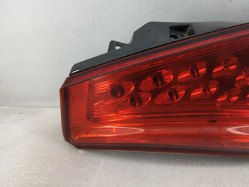 2006-2007 Nissan Murano Tail Light Assembly Driver Left OEM P/N:220-63841 Fits Fits 2006 2007 OEM Used Auto Parts