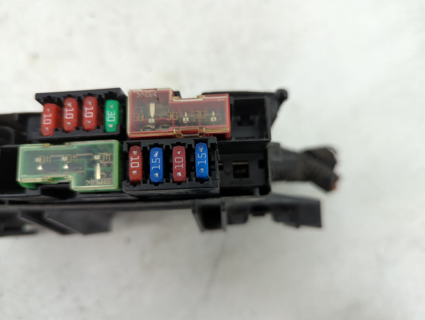 2006 Nissan Murano Fusebox Fuse Box Panel Relay Module Fits OEM Used Auto Parts - Oemusedautoparts1.com