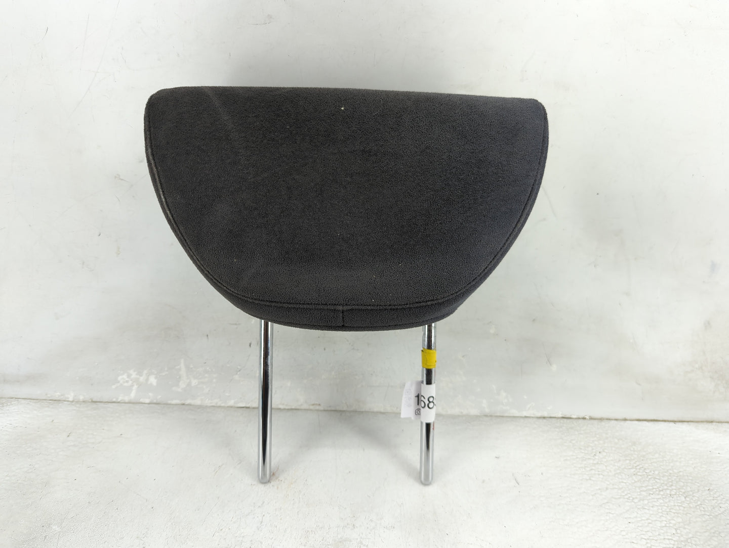 2006 Nissan Murano Headrest Head Rest Rear Center Seat Fits OEM Used Auto Parts - Oemusedautoparts1.com