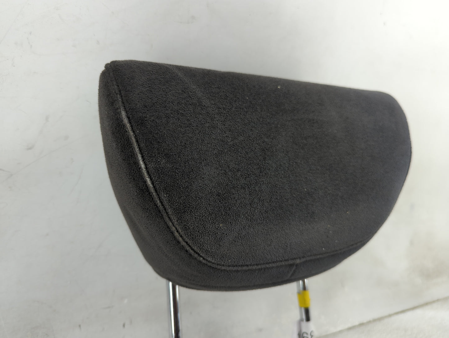 2006 Nissan Murano Headrest Head Rest Rear Center Seat Fits OEM Used Auto Parts - Oemusedautoparts1.com