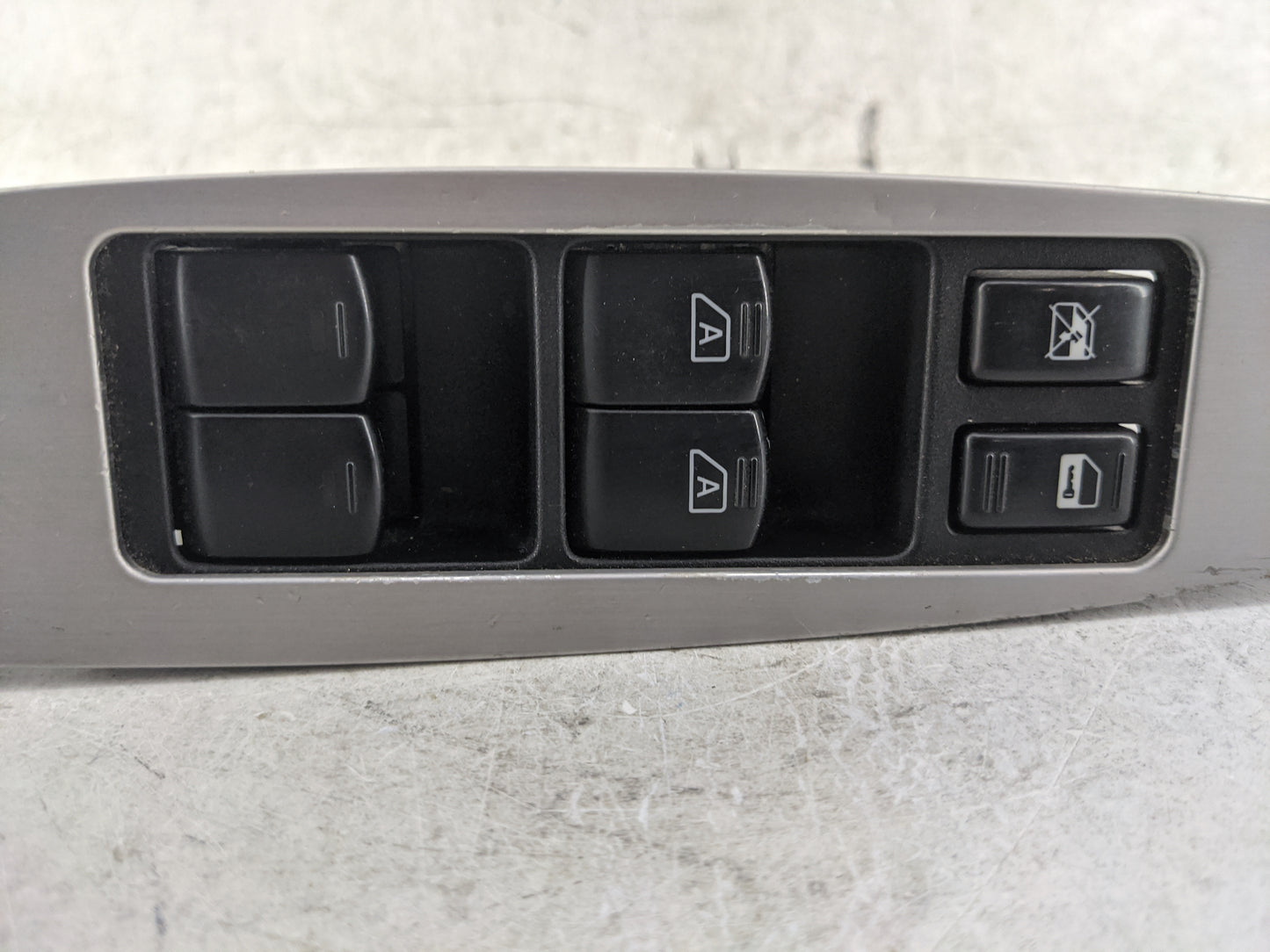 2005-2006 Nissan Murano Master Power Window Switch Replacement Driver Side Left Fits Fits 2005 2006 OEM Used Auto Parts - Oe