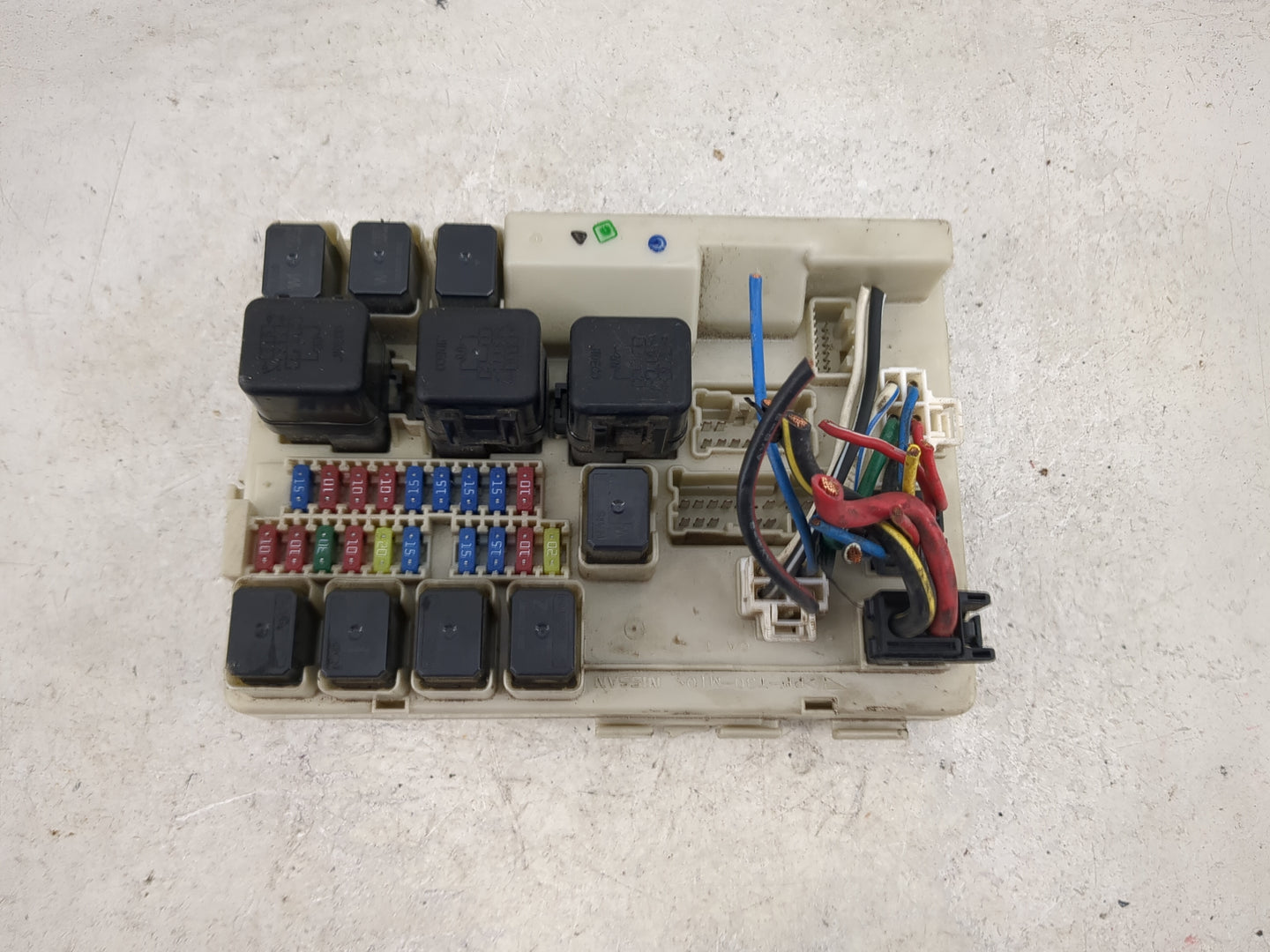 2003-2007 Nissan Murano Fusebox Fuse Box Panel Relay Module Fits Fits 2003 2004 2005 2006 2007 OEM Used Auto Parts - Oemused