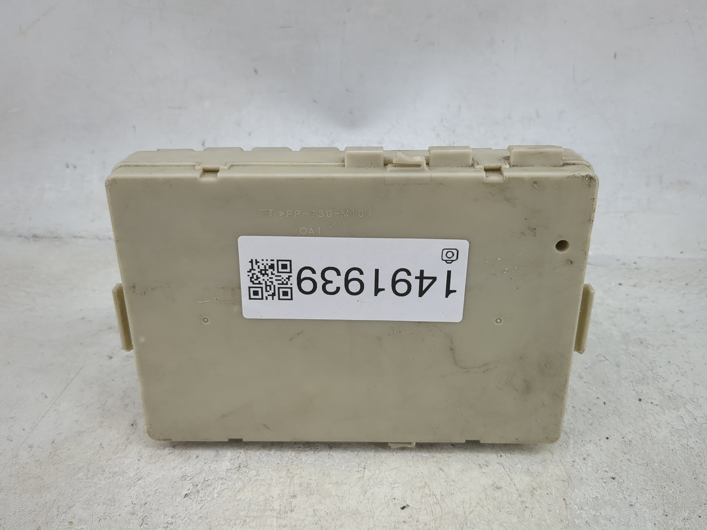 2003-2007 Nissan Murano Fusebox Fuse Box Panel Relay Module Fits Fits 2003 2004 2005 2006 2007 OEM Used Auto Parts - Oemused