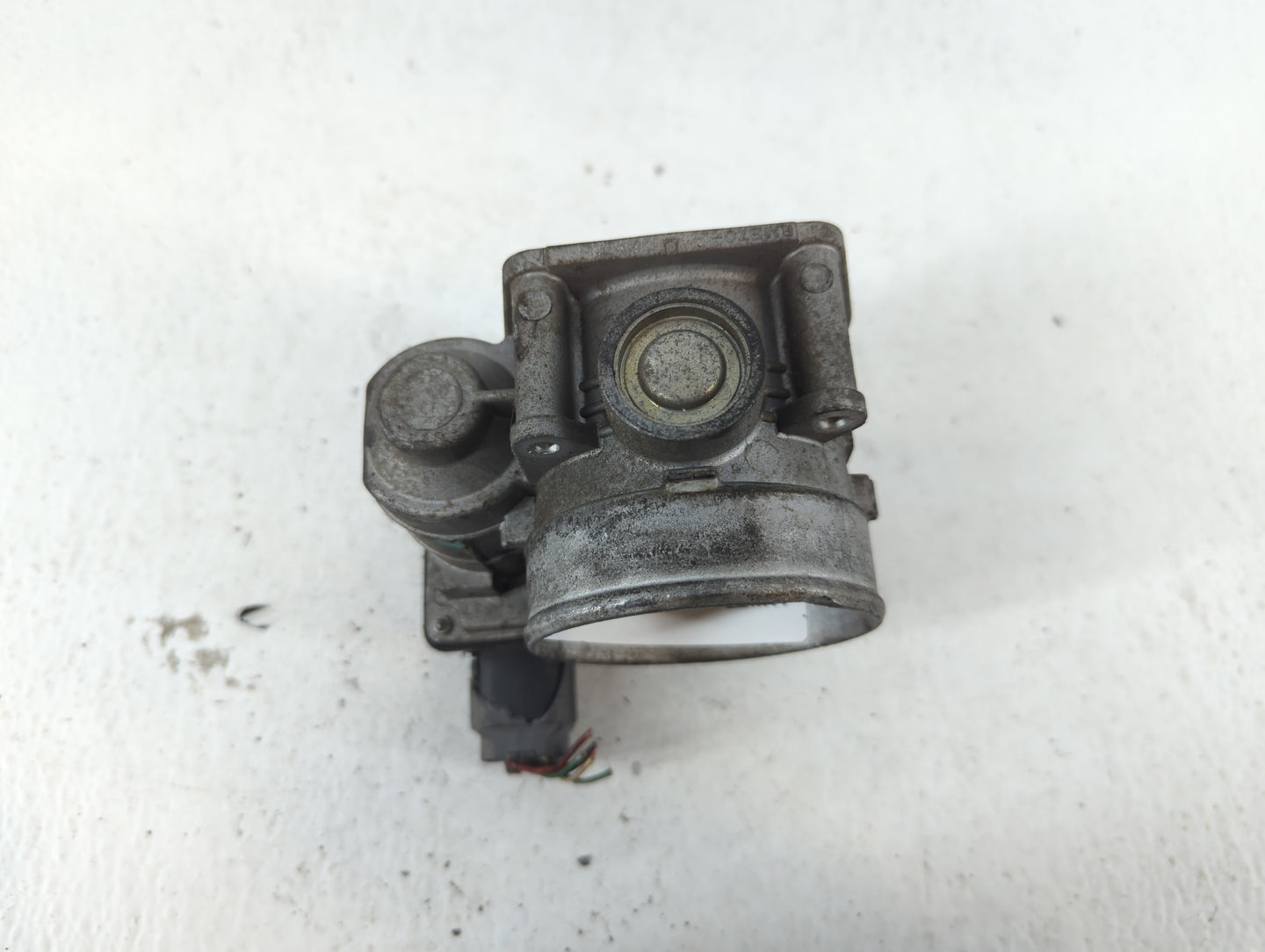 2003-2006 Nissan Murano Throttle Body P/N:E65184 RME70-04 Fits Fits 2002 2003 2004 2005 2006 OEM Used Auto Parts - Oemusedau