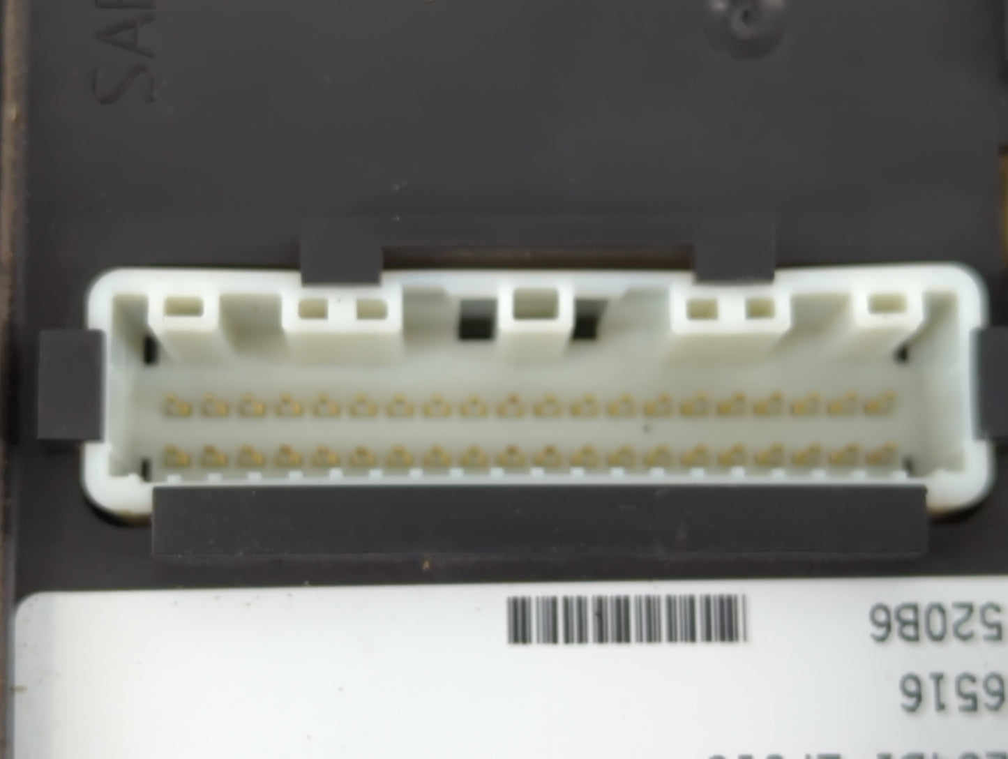 2006-2006 Nissan Pathfinder Body Control Module Bcm Inner Cabin Fuse Box - Oemusedautoparts1.com