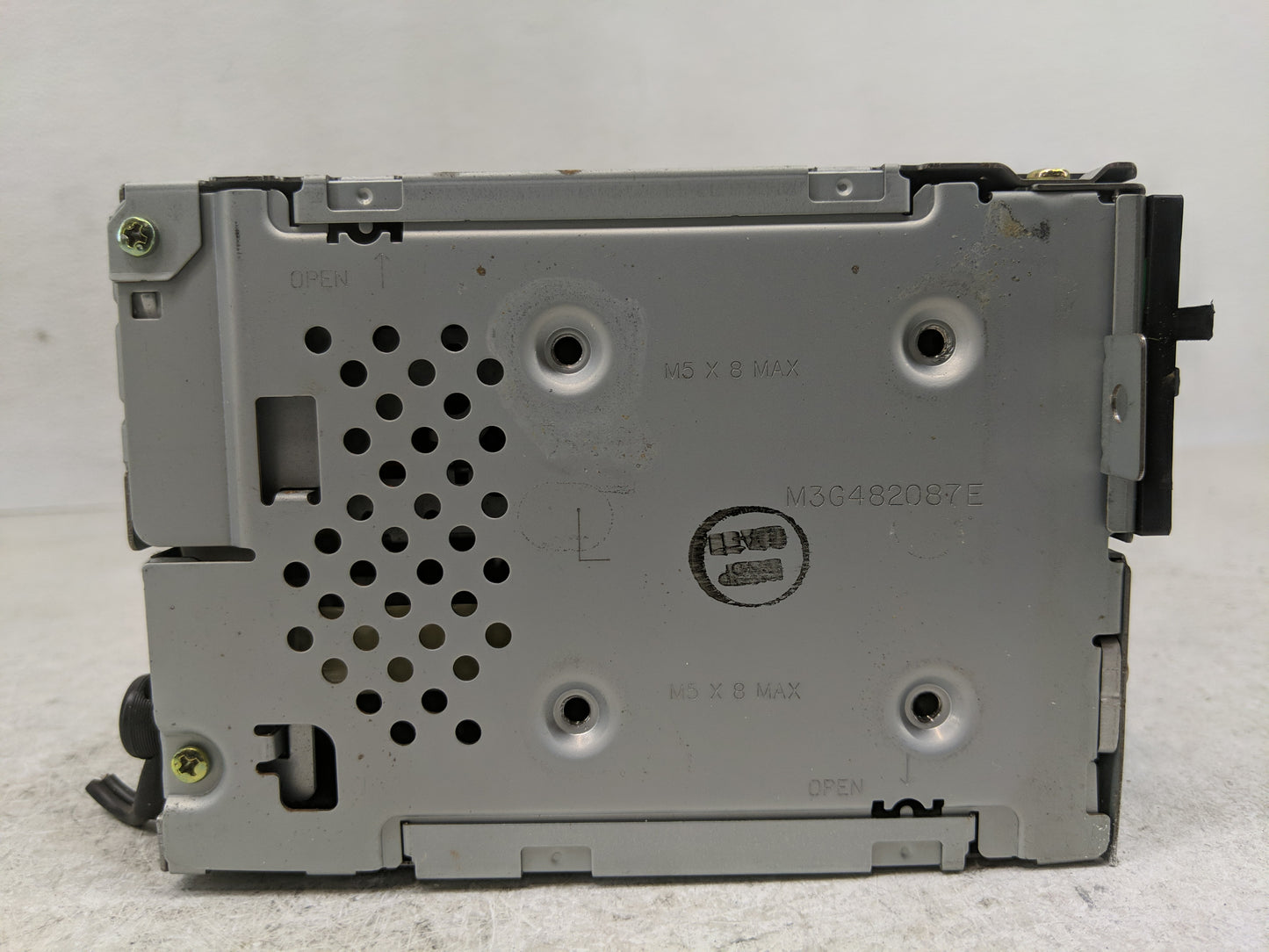 2006-2007 Nissan Pathfinder Radio AM FM Cd Player Receiver Replacement P/N:28185 ZP45A Fits Fits 2006 2007 OEM Used Auto Par