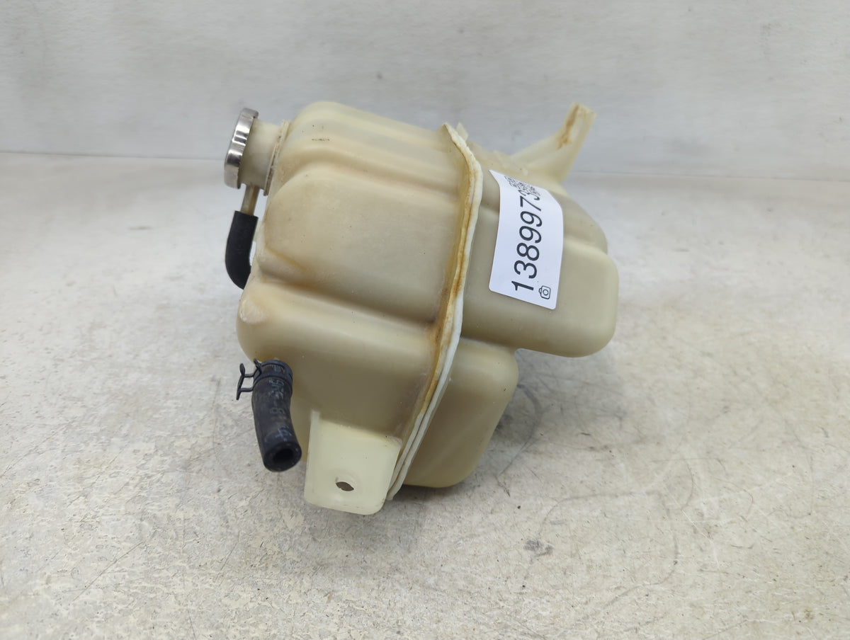 2005 Nissan Pathfinder Radiator Coolant Overflow Expansion Tank Bottle - Oemusedautoparts1.com