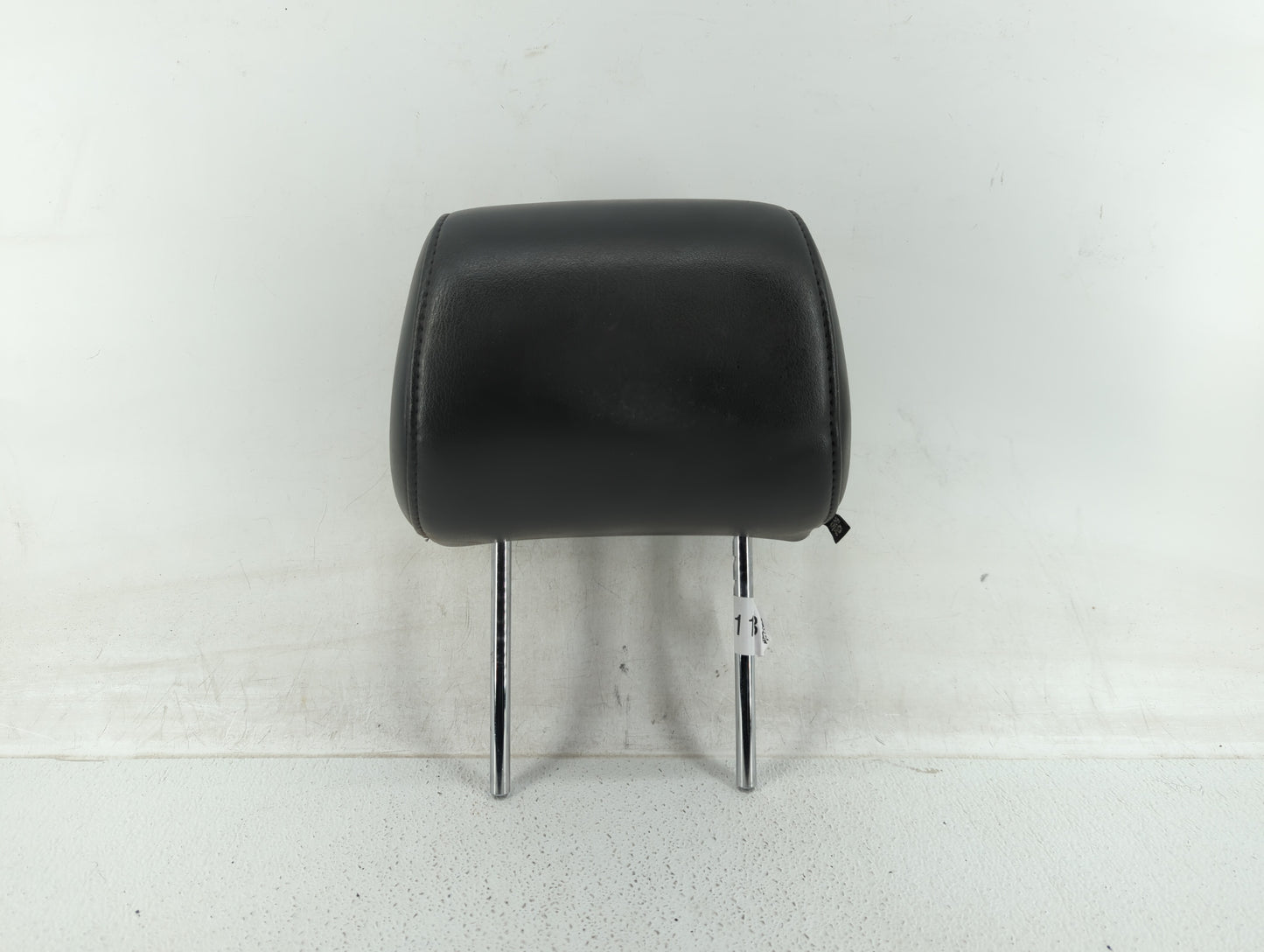 2006-2007 Nissan Pathfinder Headrest Head Rest Front Driver Passenger Seat Fits Fits 2006 2007 OEM Used Auto Parts - Oemused