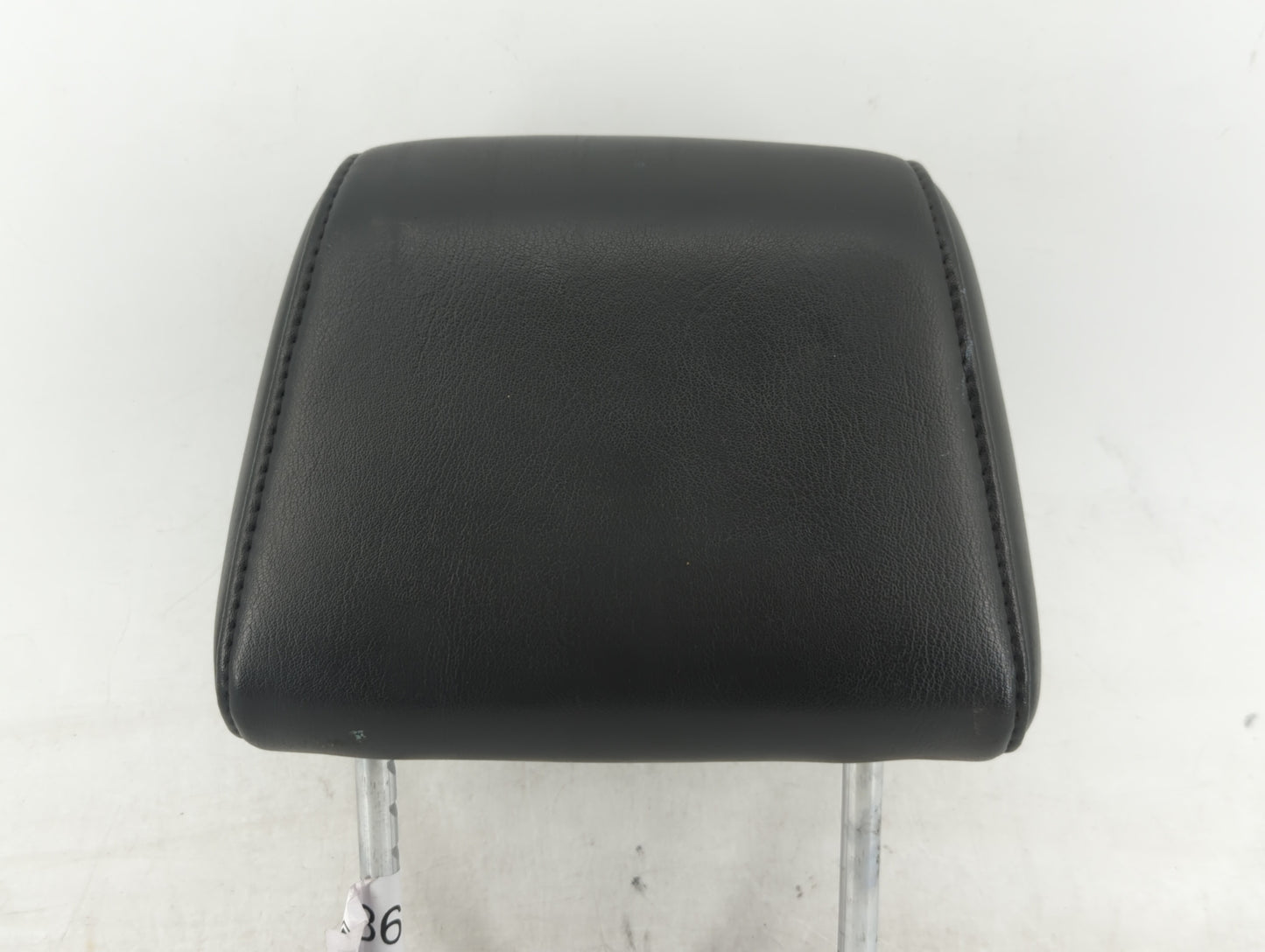 2006-2007 Nissan Pathfinder Headrest Head Rest Front Driver Passenger Seat Fits Fits 2006 2007 OEM Used Auto Parts - Oemused