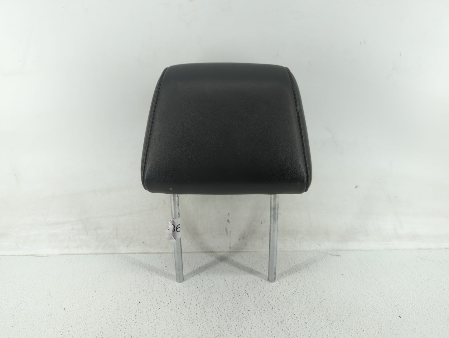 2006-2007 Nissan Pathfinder Headrest Head Rest Front Driver Passenger Seat Fits Fits 2006 2007 OEM Used Auto Parts - Oemused