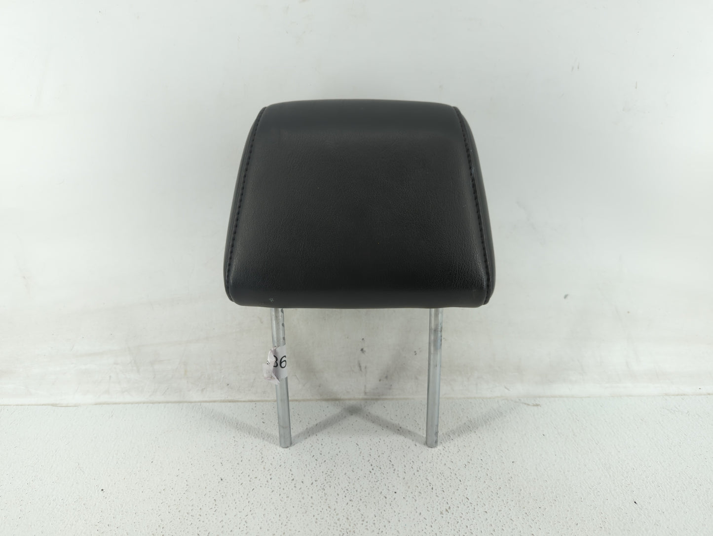 2006-2007 Nissan Pathfinder Headrest Head Rest Front Driver Passenger Seat Fits Fits 2006 2007 OEM Used Auto Parts - Oemused