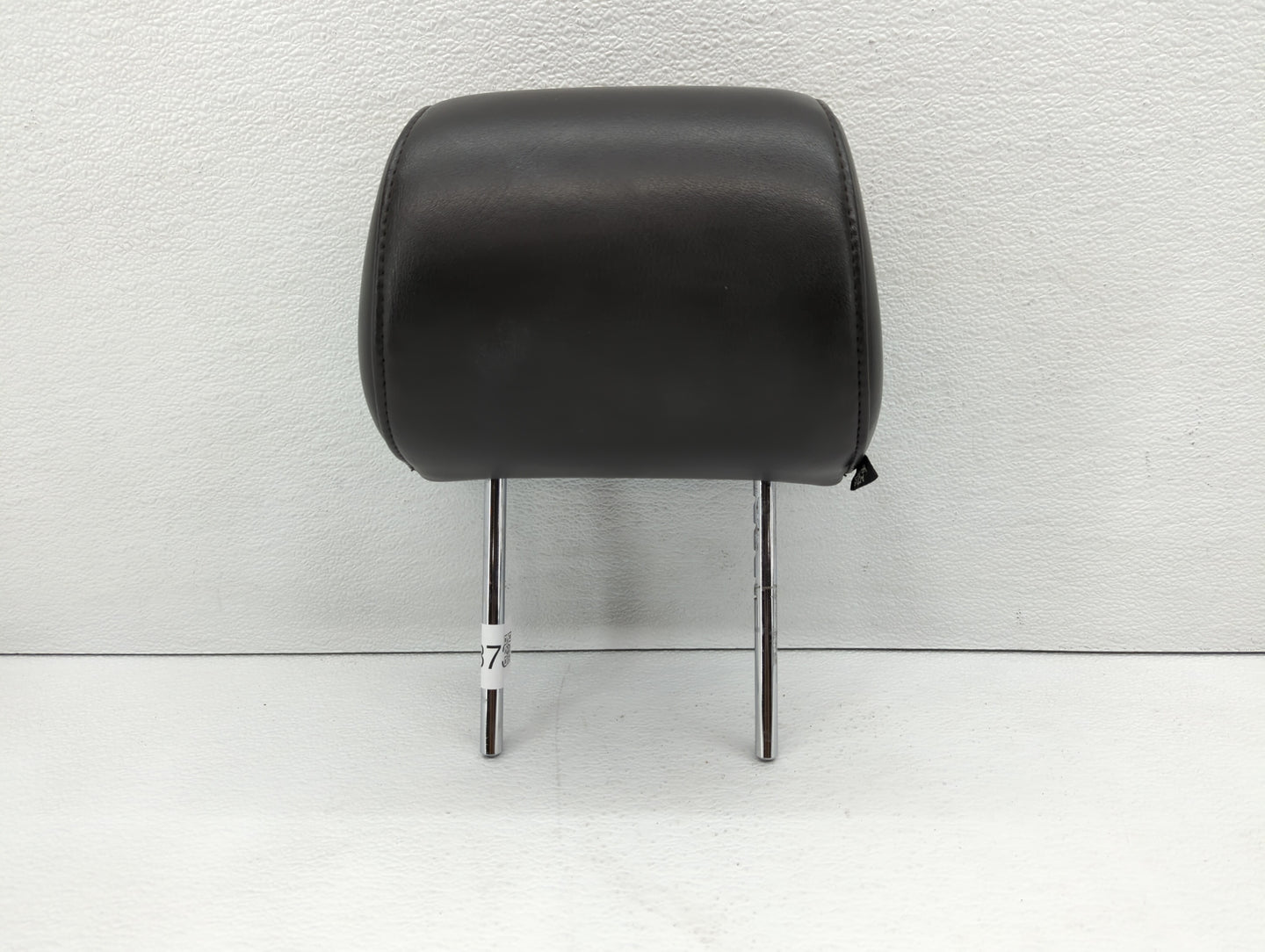 2006-2007 Nissan Pathfinder Headrest Head Rest Rear Seat Black - Oemusedautoparts1.com